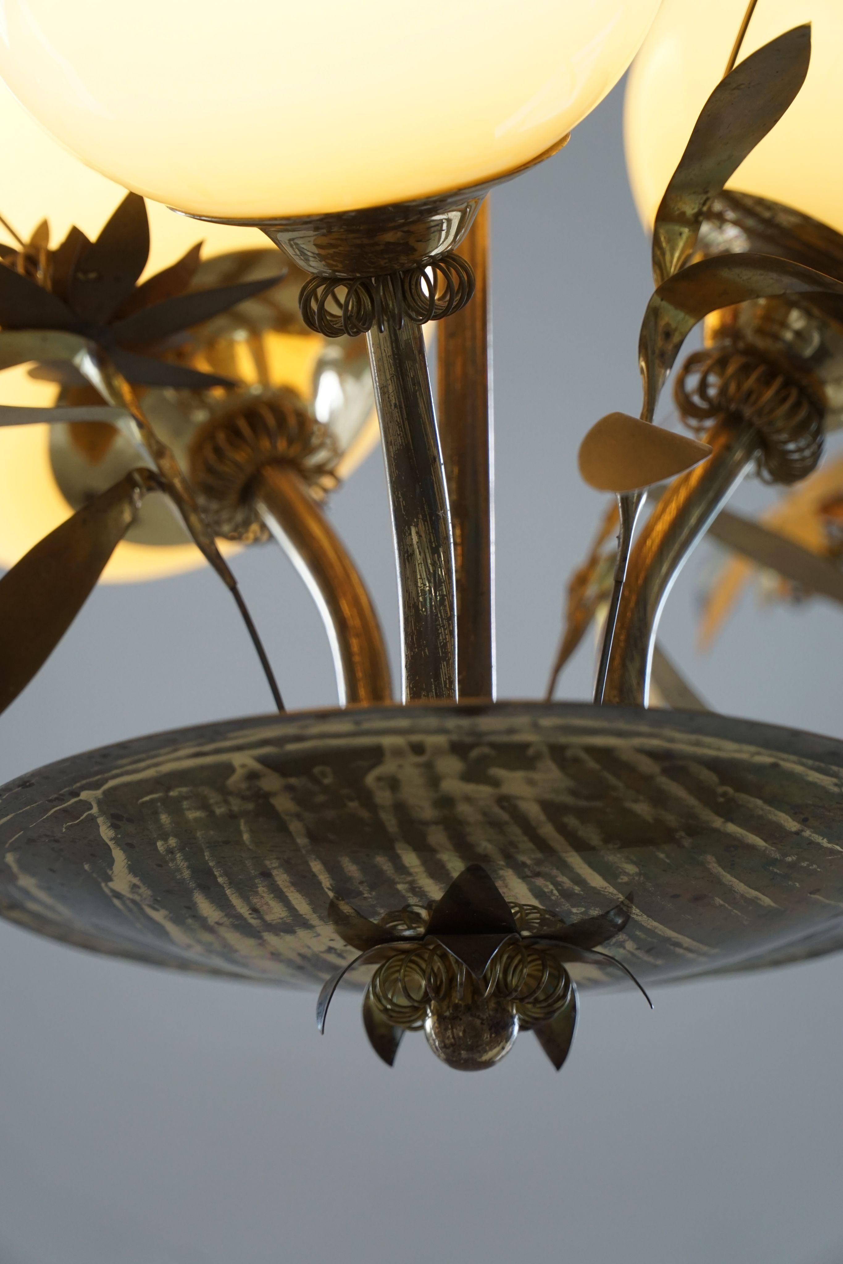 Lampadario in vetro e ottone del Medio Secolo, modello 501-3 di Stockmann, Finlandia, anni '40 in vendita 6