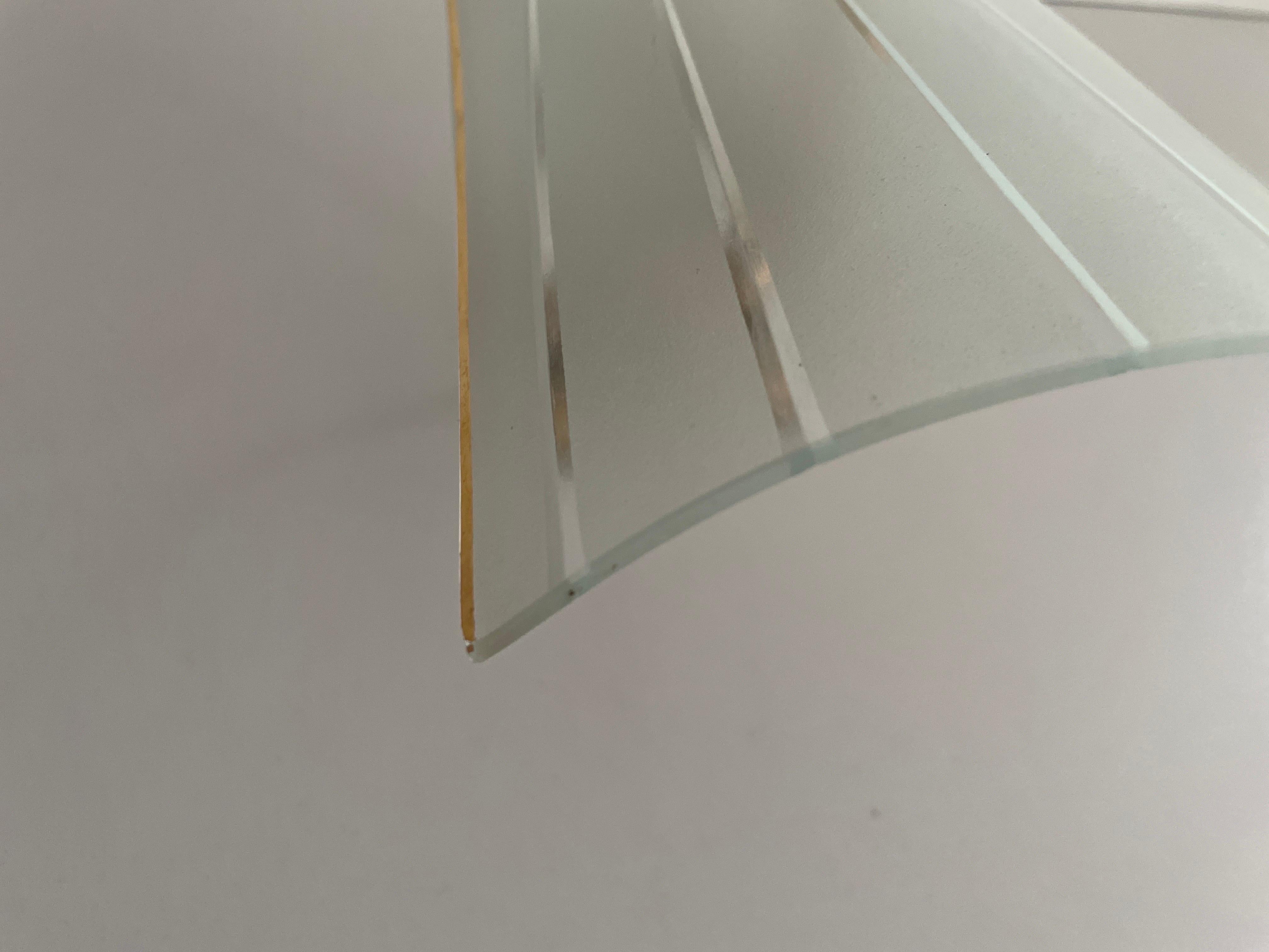 Pareja de candelabros de cristal y latón de mediados de siglo, años 50, Italia en venta 1