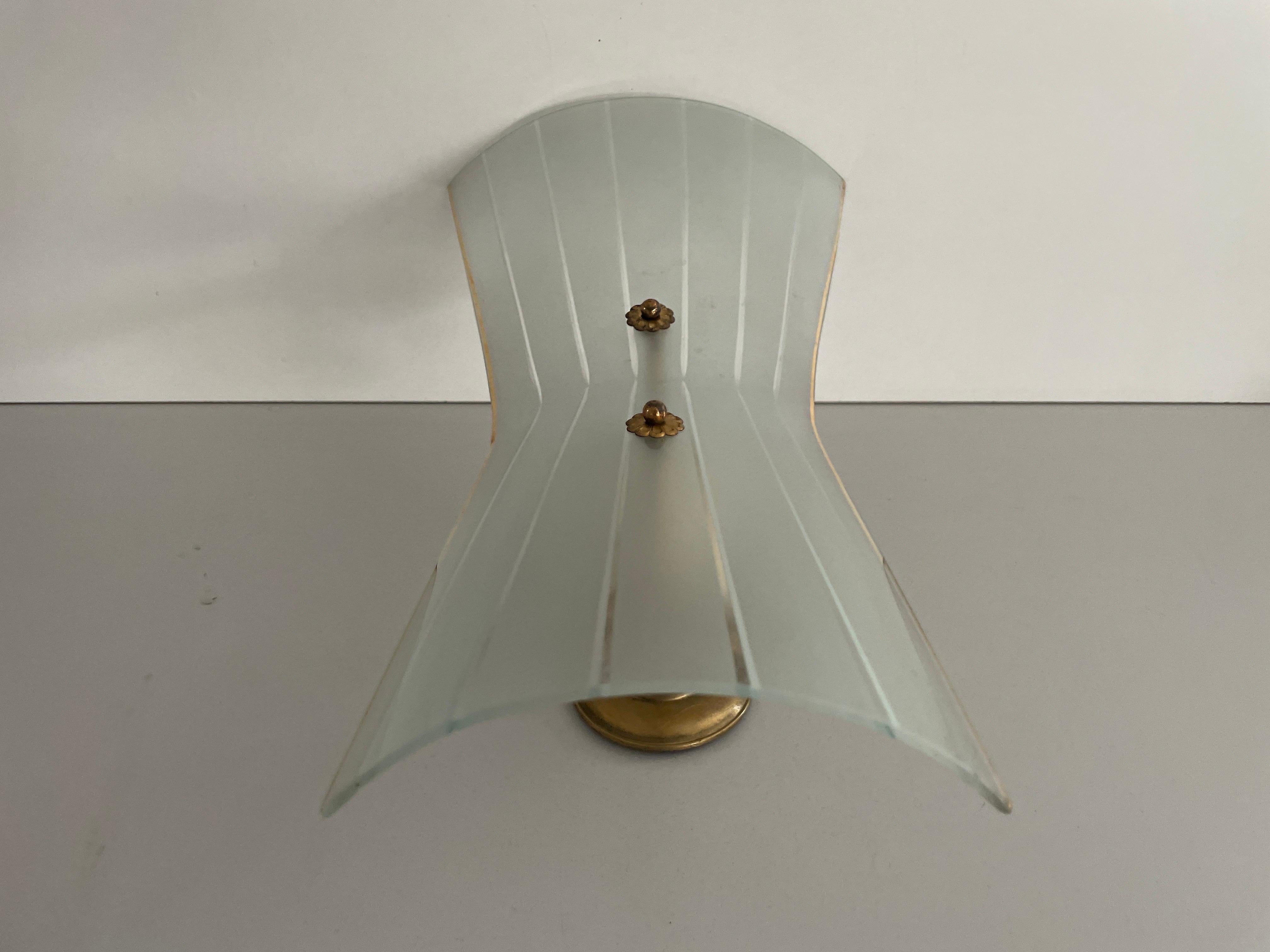 Pareja de candelabros de cristal y latón de mediados de siglo, años 50, Italia en venta 2