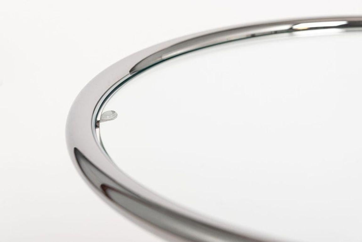 Mid Century Glass & Chrome Round Side Table by Eileen Gray (attr.) en venta 4
