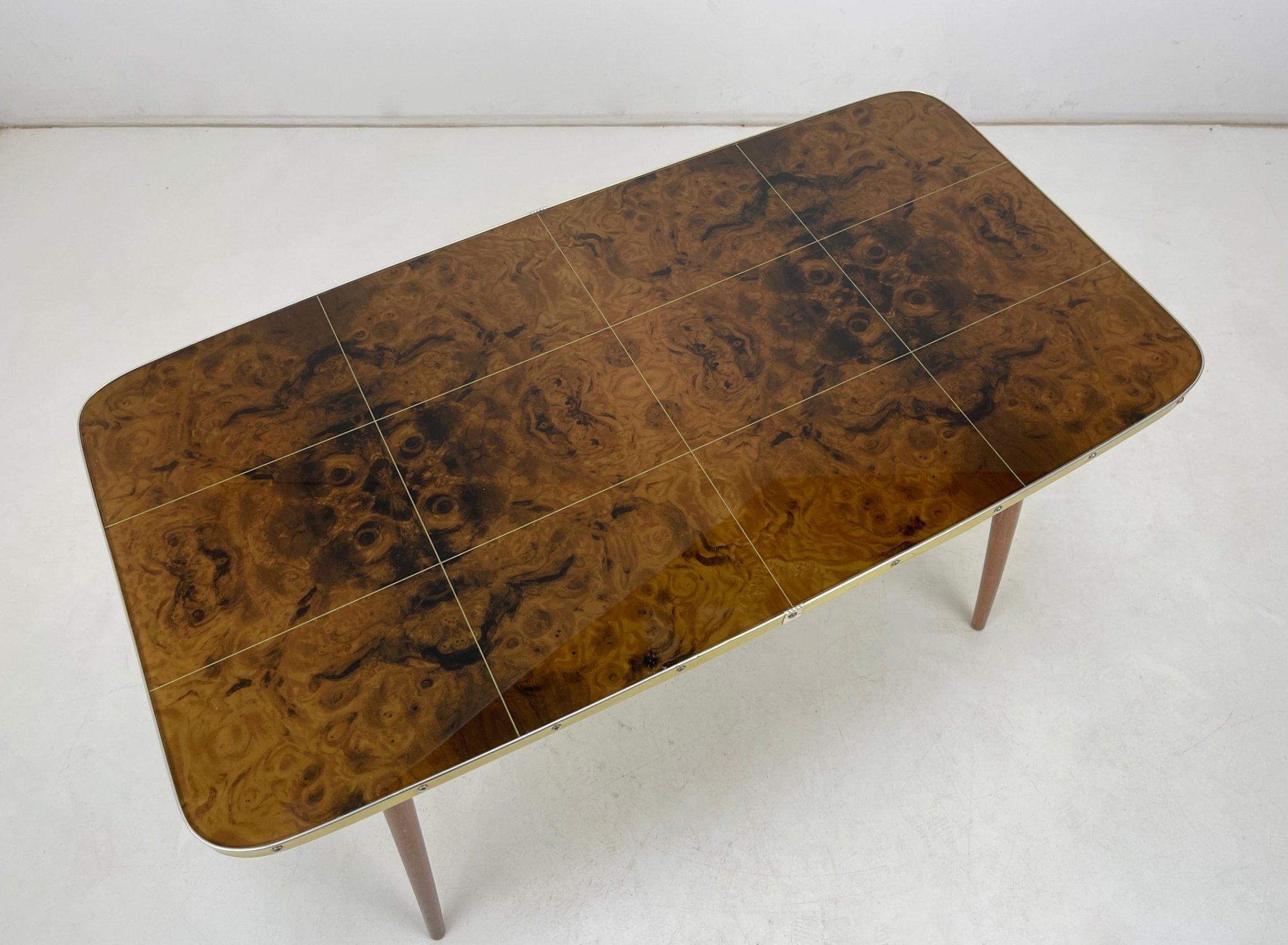 Mid-Century-Glas-Couchtisch, Deutschland, 1960er Jahre im Angebot 1