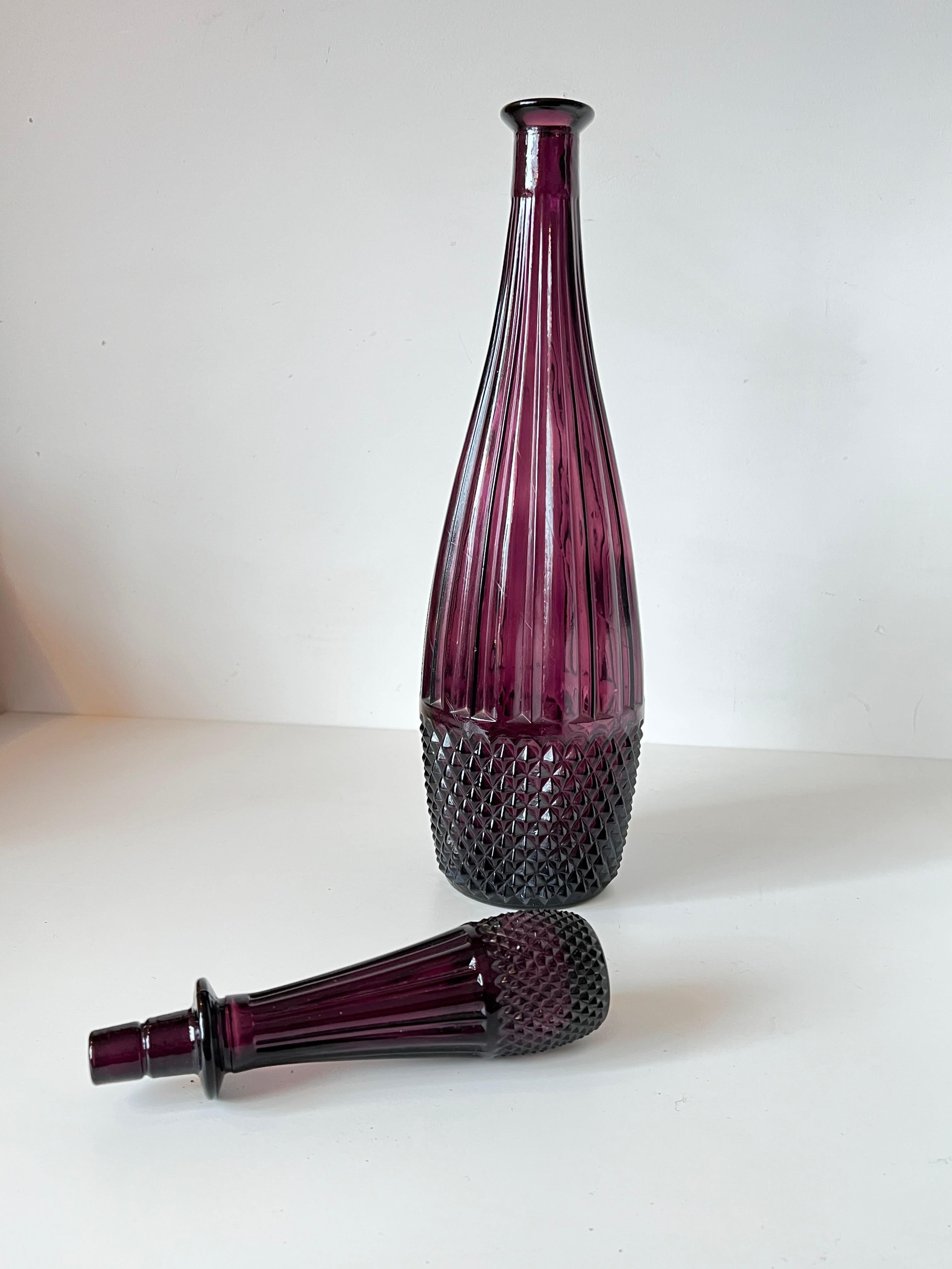 Mid-Century Modern Mid-century Glass decanter / genie bottle with stopper, Empoli, Italy