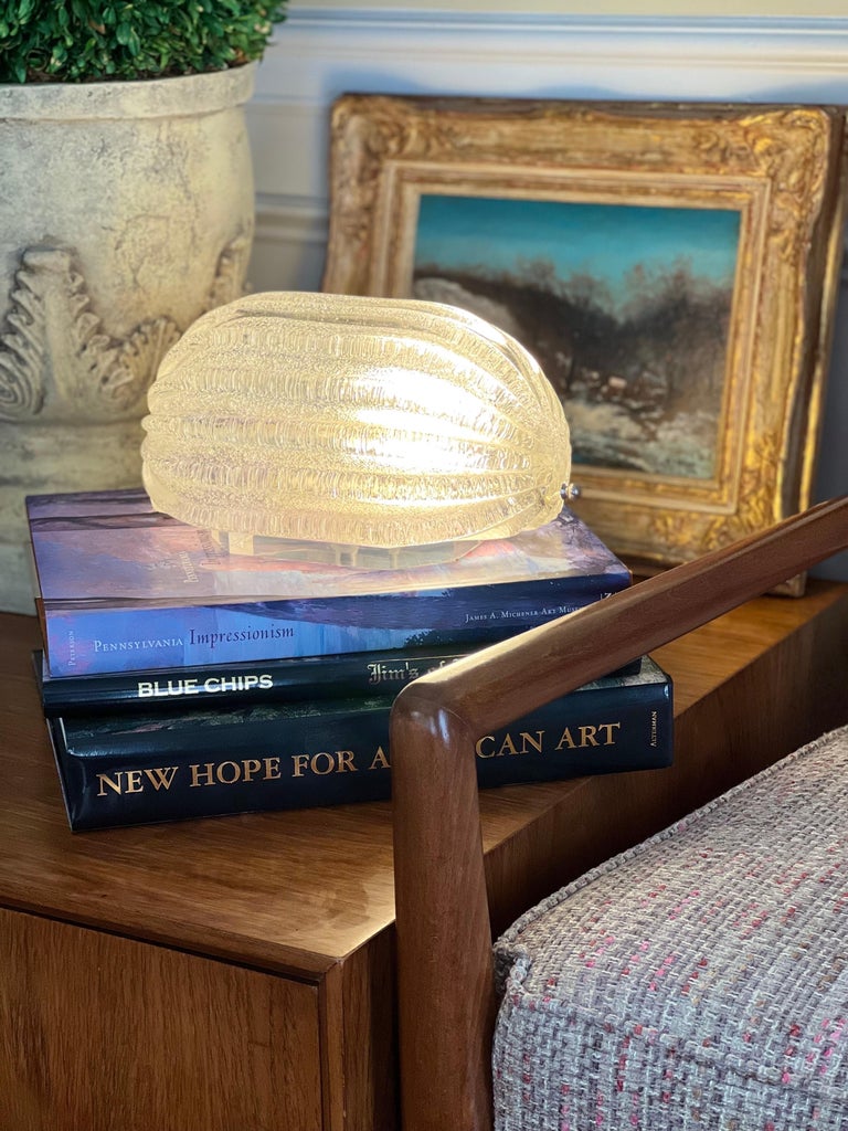 MidCentury Glass Dome Table Lamp in the Style of Barovier and Toso For Sale at 1stDibs