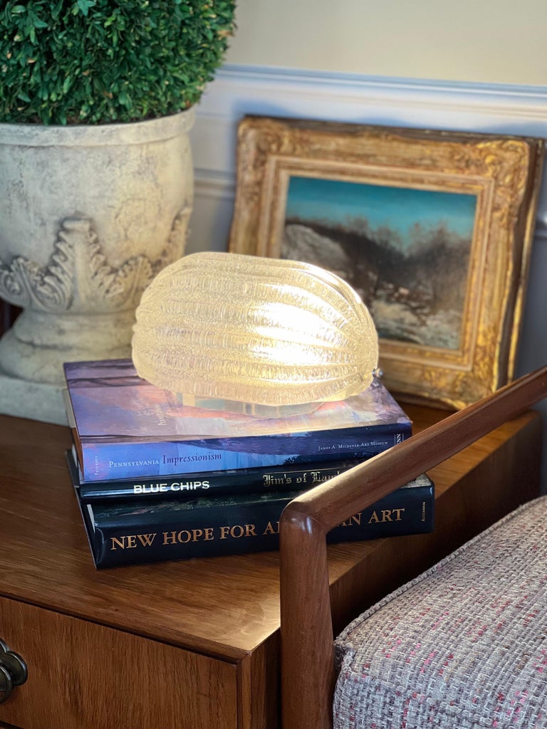 MidCentury Glass Dome Table Lamp in the Style of Barovier and Toso For Sale at 1stDibs
