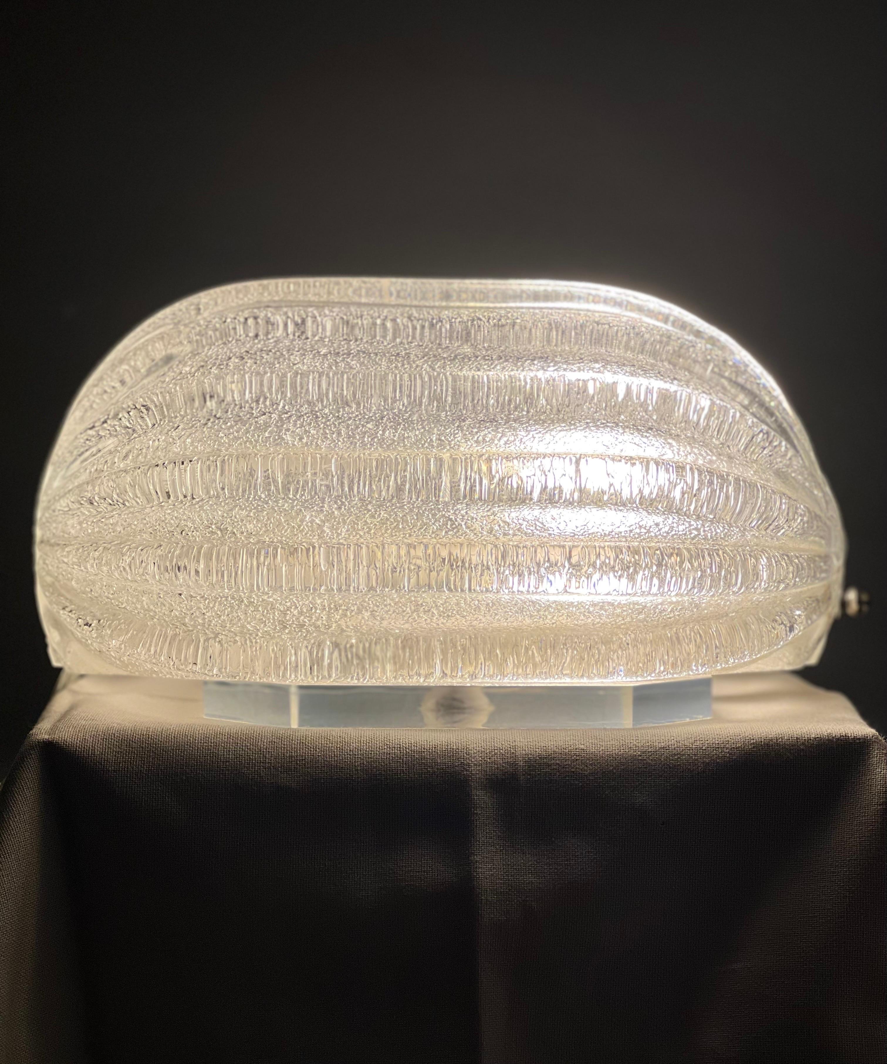 Mid-Century Glass Dome Table Lamp in the Style of Barovier & Toso In Good Condition For Sale In Doylestown, PA