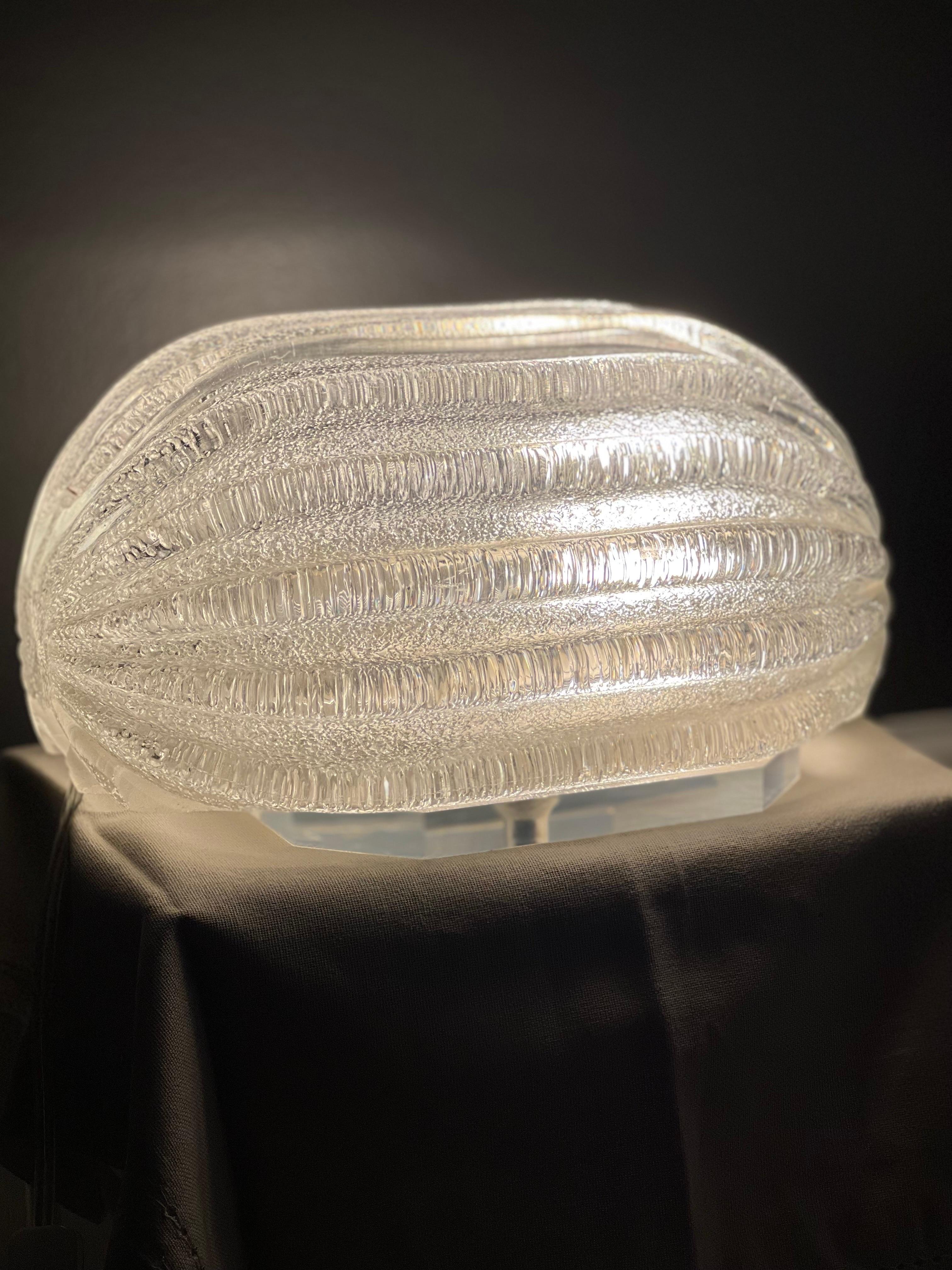 20th Century Mid-Century Glass Dome Table Lamp in the Style of Barovier & Toso For Sale