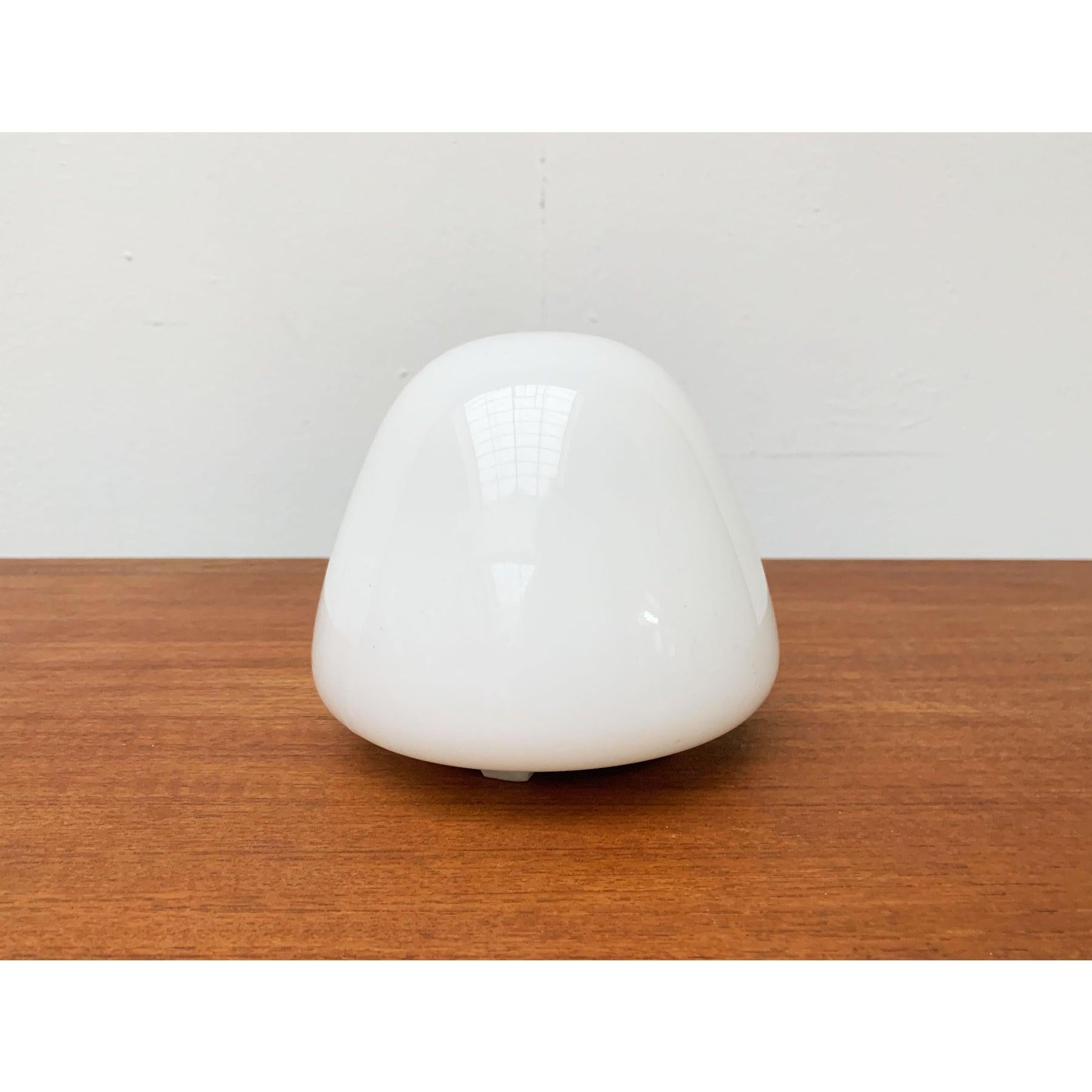Lampada da soffitto o da parete in vetro Erdbeere di metà secolo di Wilhelm Wagenfeld per Lindner In condizioni ottime in vendita a Hamburg, DE