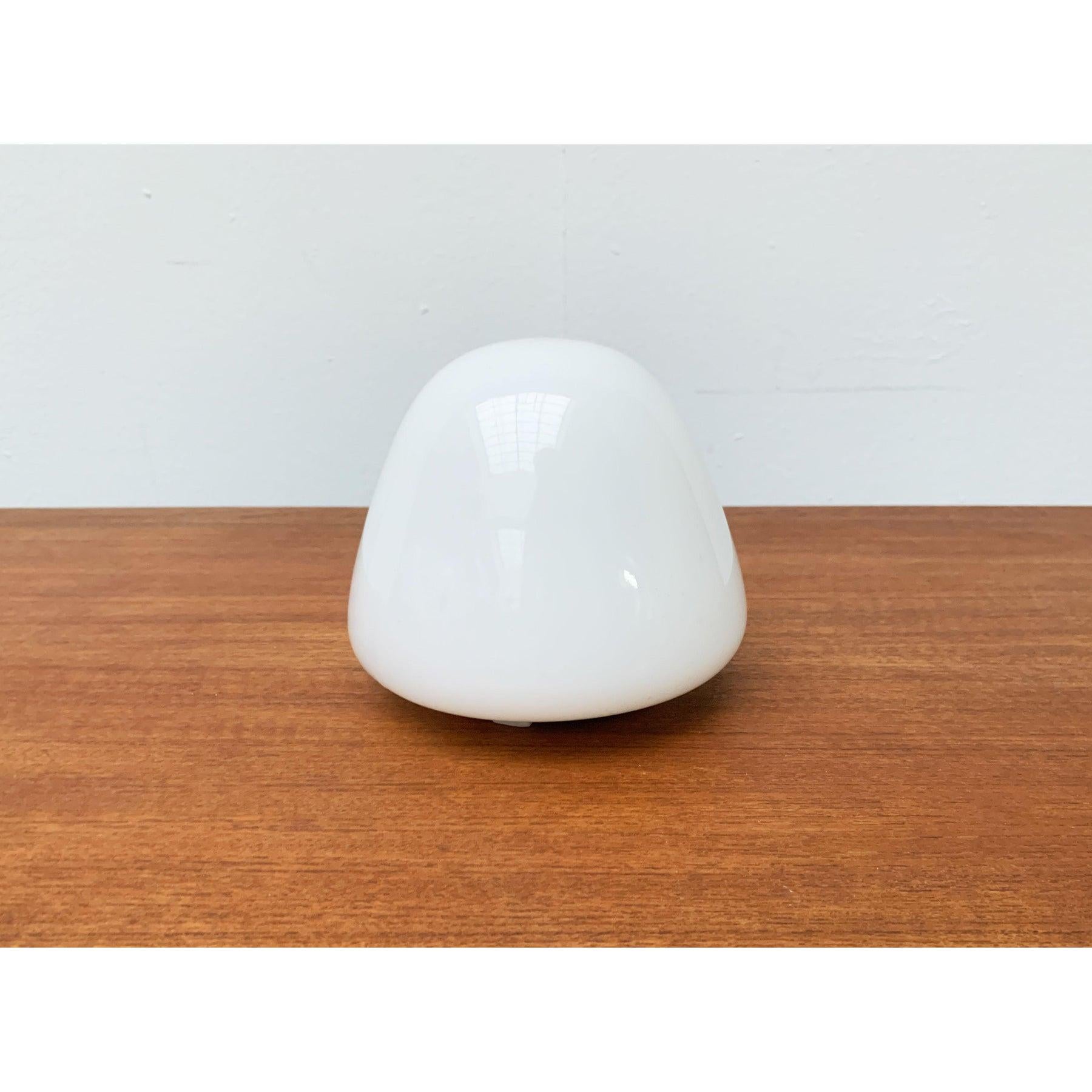 Ceramica Lampada da soffitto o da parete in vetro Erdbeere di metà secolo di Wilhelm Wagenfeld per Lindner in vendita
