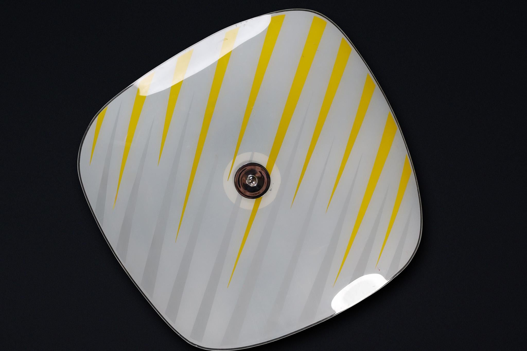 Mid-Century Glass Hanging Pendant Lamp or Wall Light Brussels World Expo 1958 (no:15)

This lighting is a stunning example of mid-century design and graphics, showcased at the Czechoslovakia Pavilion during the Brussels World Fair 1958. The