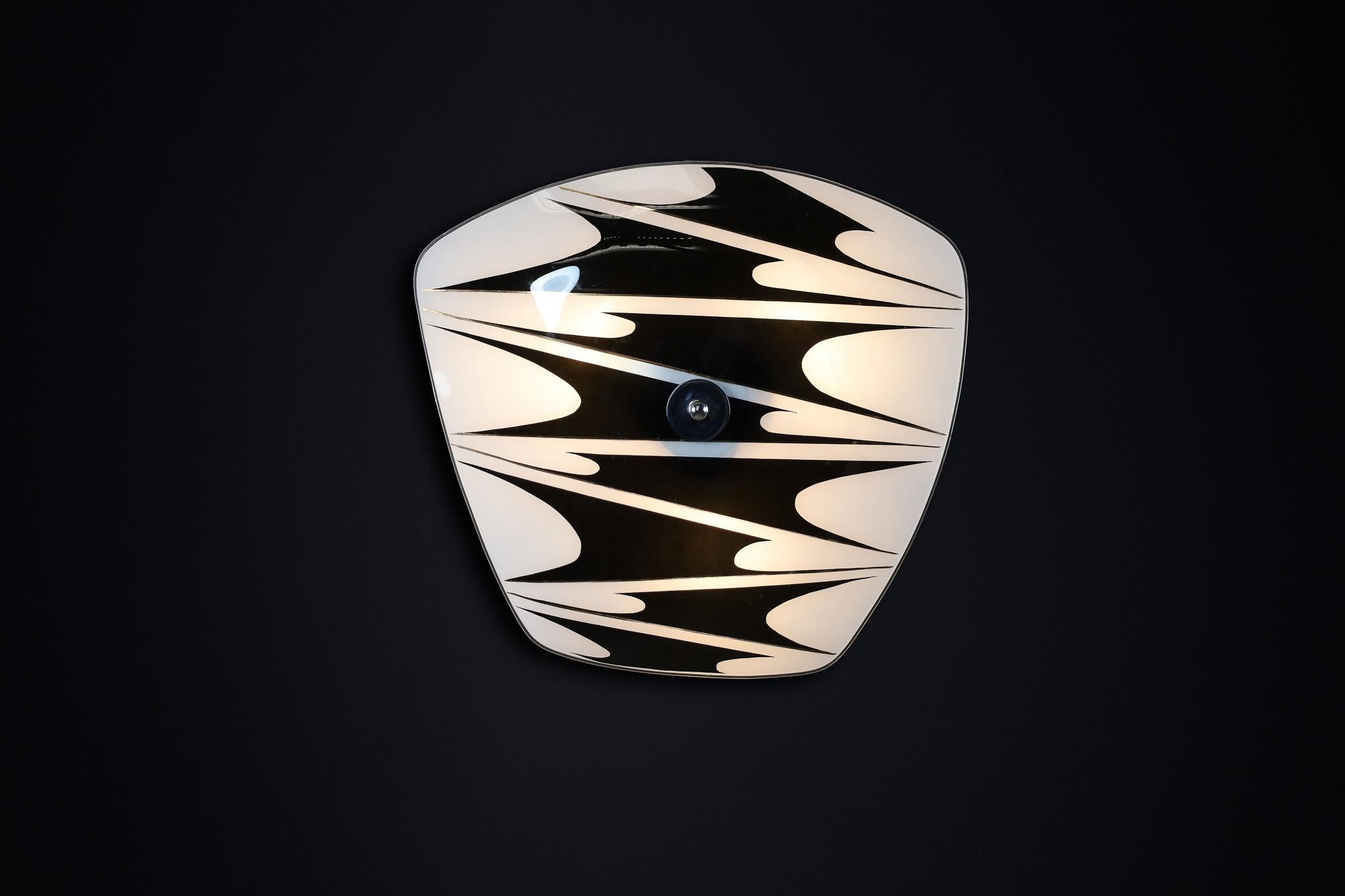 Mid-Century Glass Hanging Pendant or Wall Light Brussels World Expo 1958 (no29) In Good Condition For Sale In Almelo, NL