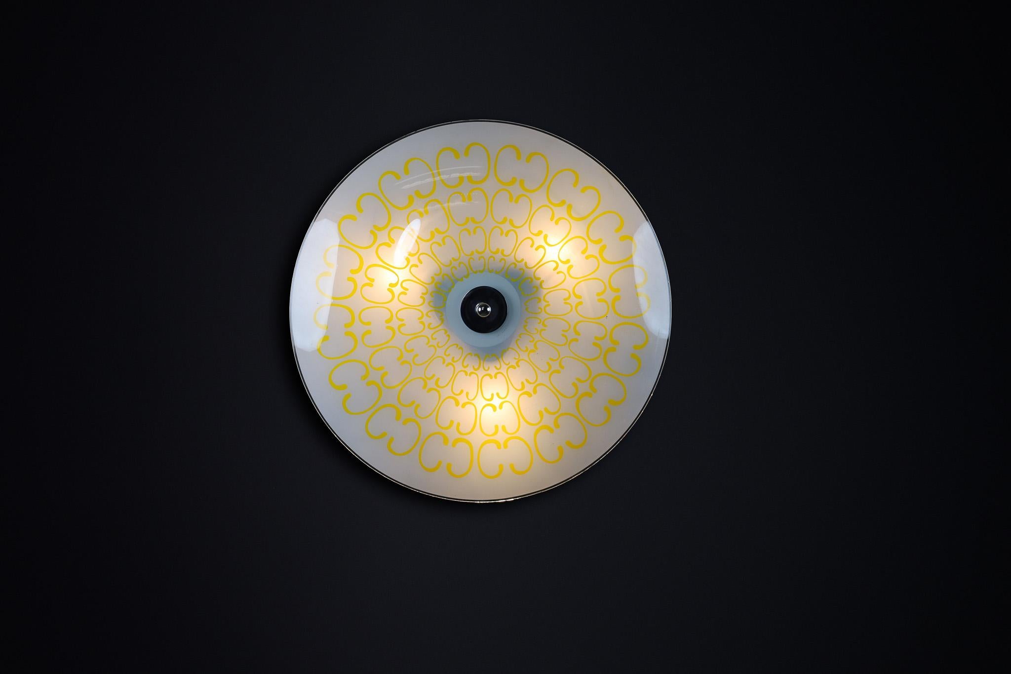 Mid-Century Glass Hanging Pendant or Wall Light Brussels World Expo 1958 (no36) In Good Condition For Sale In Almelo, NL