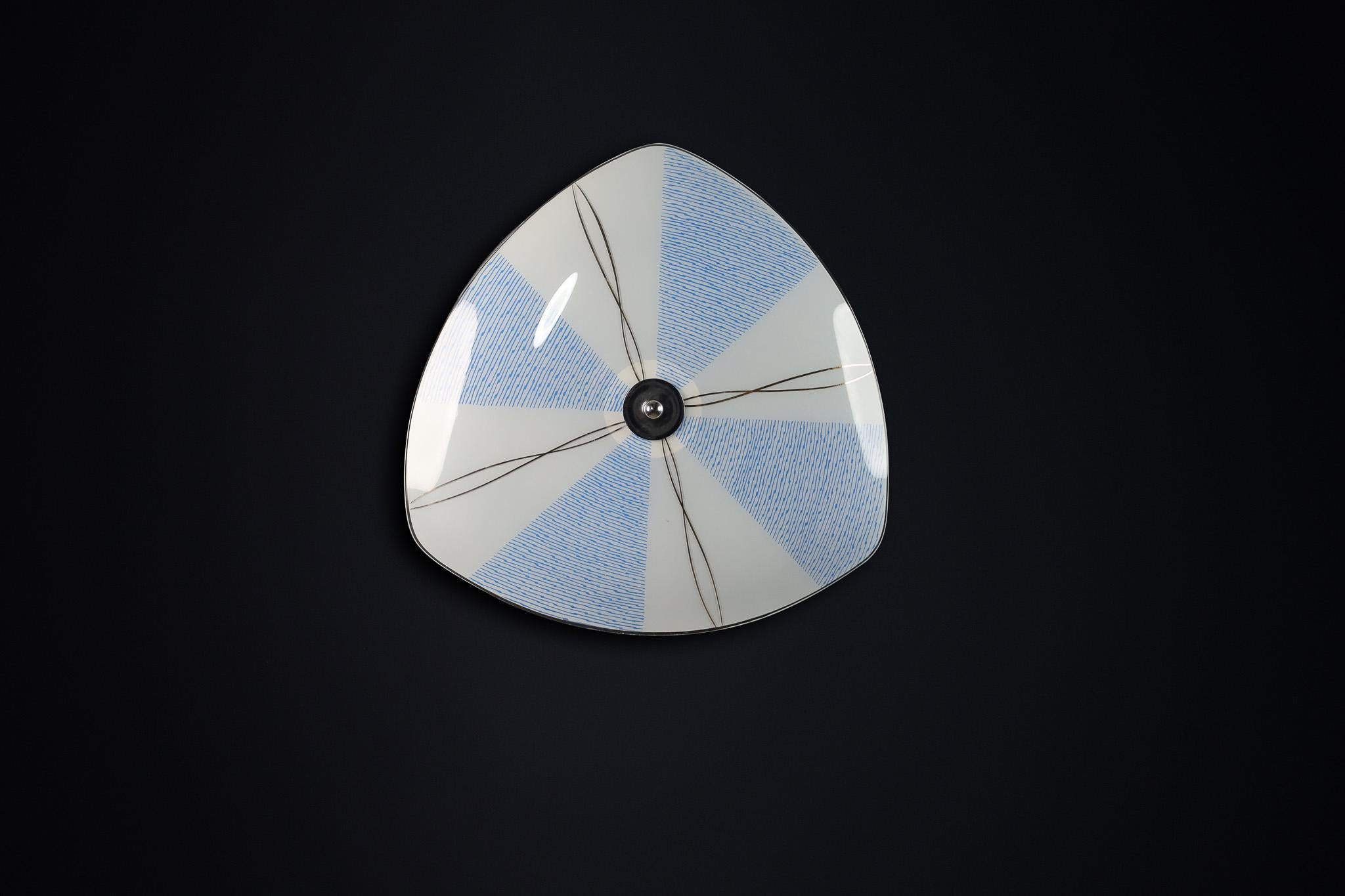 Mid-Century Glass Hanging Pendant Lamp or Wall Light Brussels World Expo 1958 (no:55)

This lighting is a stunning example of mid-century design and graphics, showcased at the Czechoslovakia Pavilion during the Brussels World Fair 1958. The