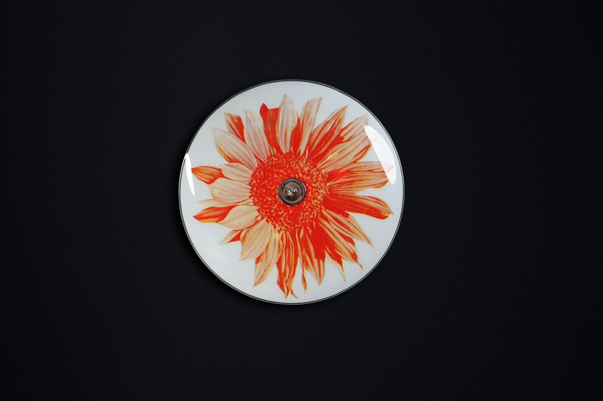 Mid-Century Glass Hanging Pendant Lamp or Wall Light Brussels World Expo 1958 (no:8)

This lighting is a stunning example of mid-century design and graphics, showcased at the Czechoslovakia Pavilion during the Brussels World Fair 1958. The lampshade