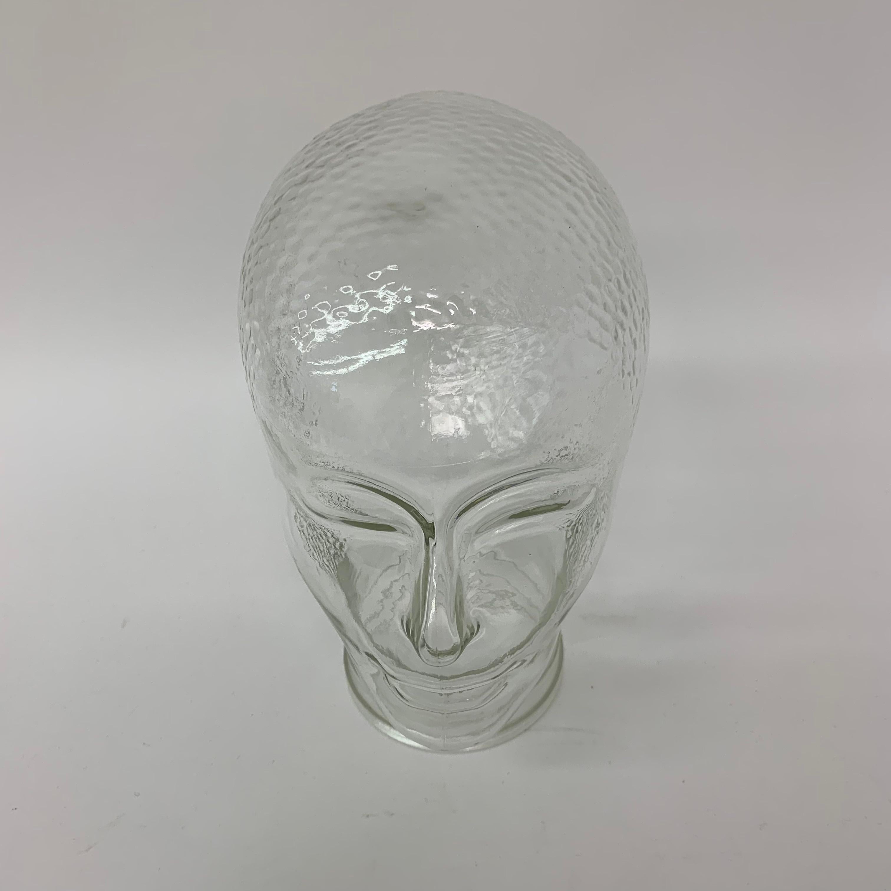 Dimensions: 25cm H

Period: 1970's

Material: Glass

Condition: Mint.