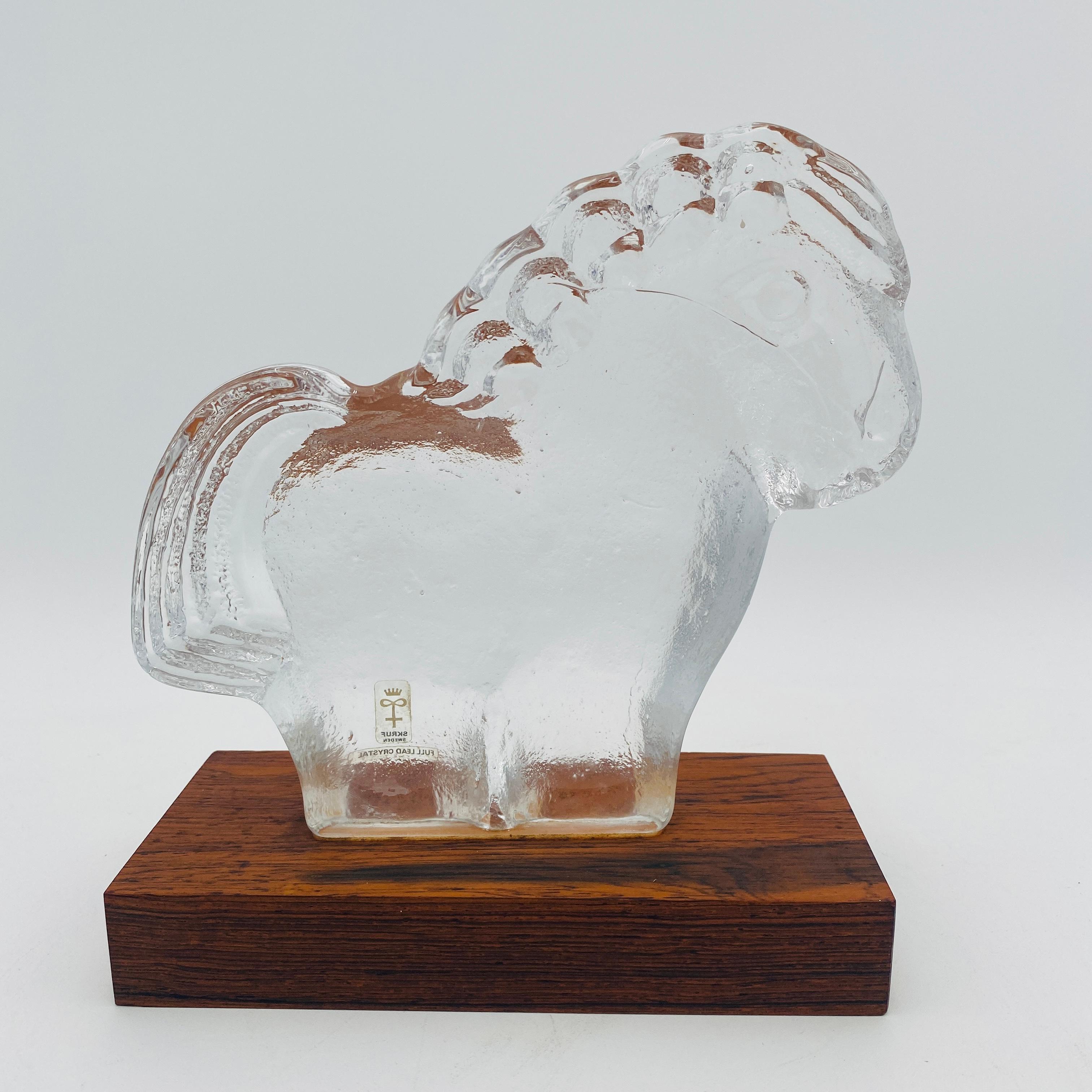 Escultura de caballo de cristal de mediados de siglo de Bengt Edenfalk para Skruf, Suecia Años 60 en Bueno estado para la venta en San Juan Capistrano, CA