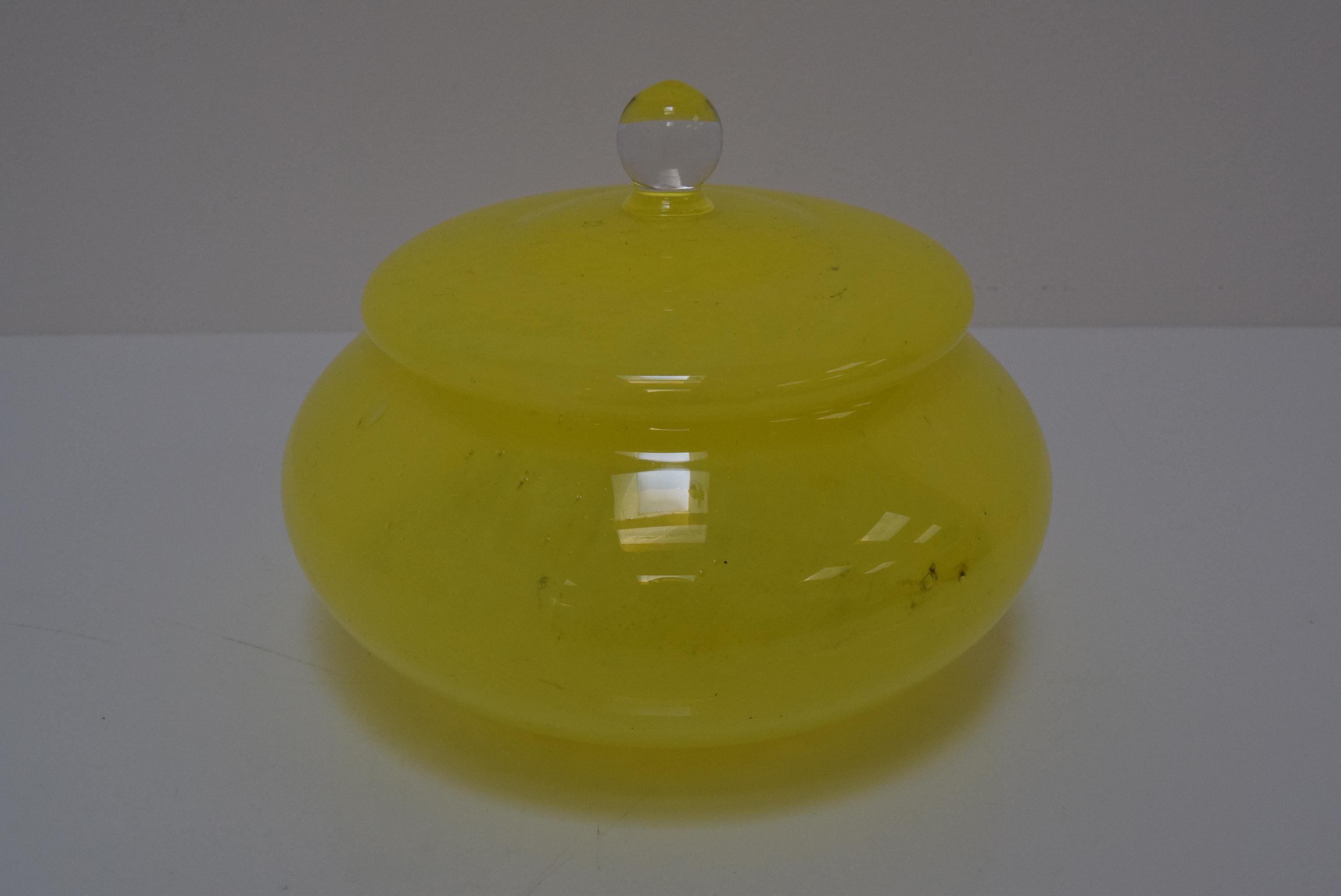 Midcentury Glass Jar, Glasswork Novy Bor, 1960s For Sale 4
