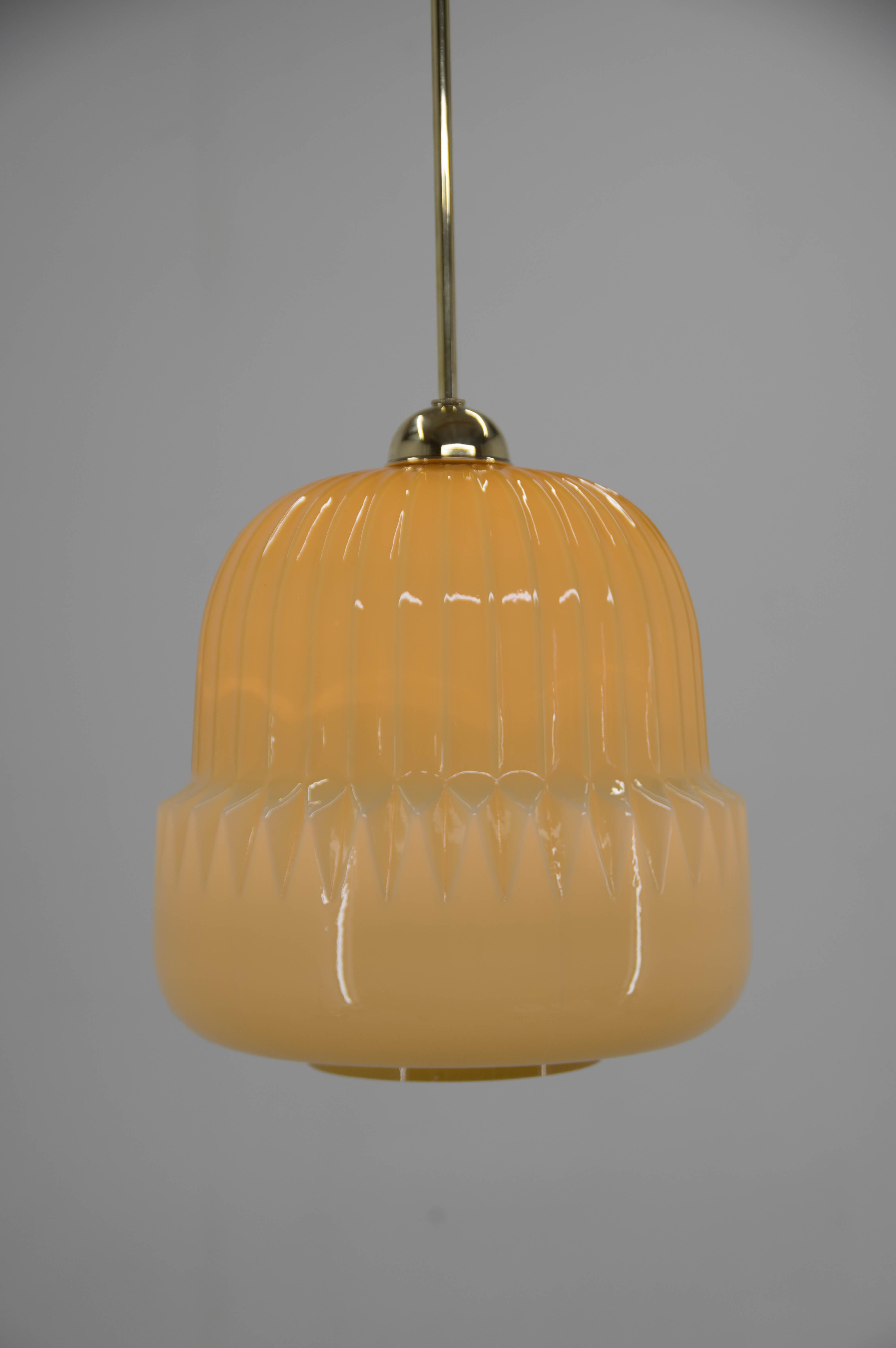 Midcentury Glass Pendant, 1960s In Good Condition For Sale In Praha, CZ