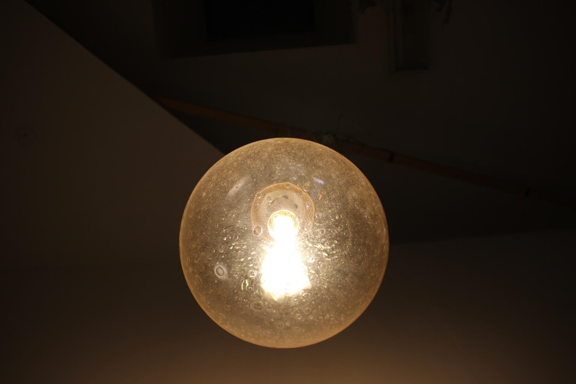 Ciondolo in vetro di metà secolo Cecoslovacchia, 1982, Fino a 10 pezzi in vendita 3