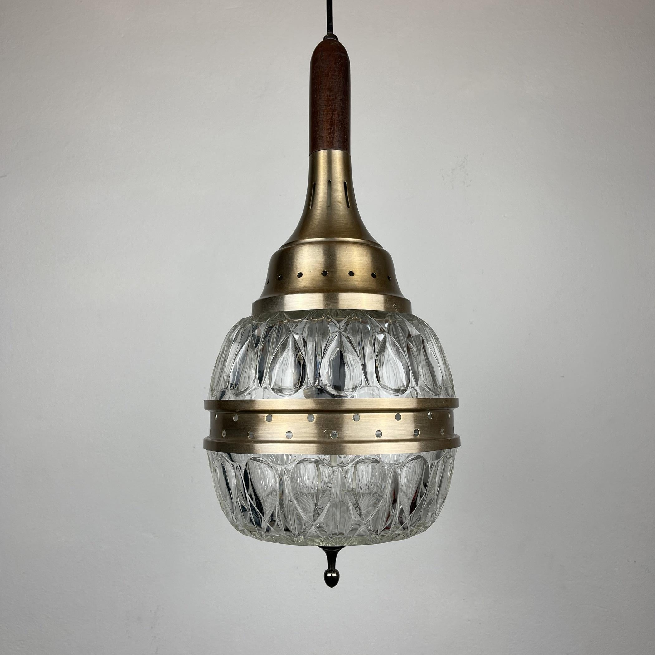 Mid-Century Modern Lampe à suspension en verre mi-siècle, Italie, années 1960 en vente