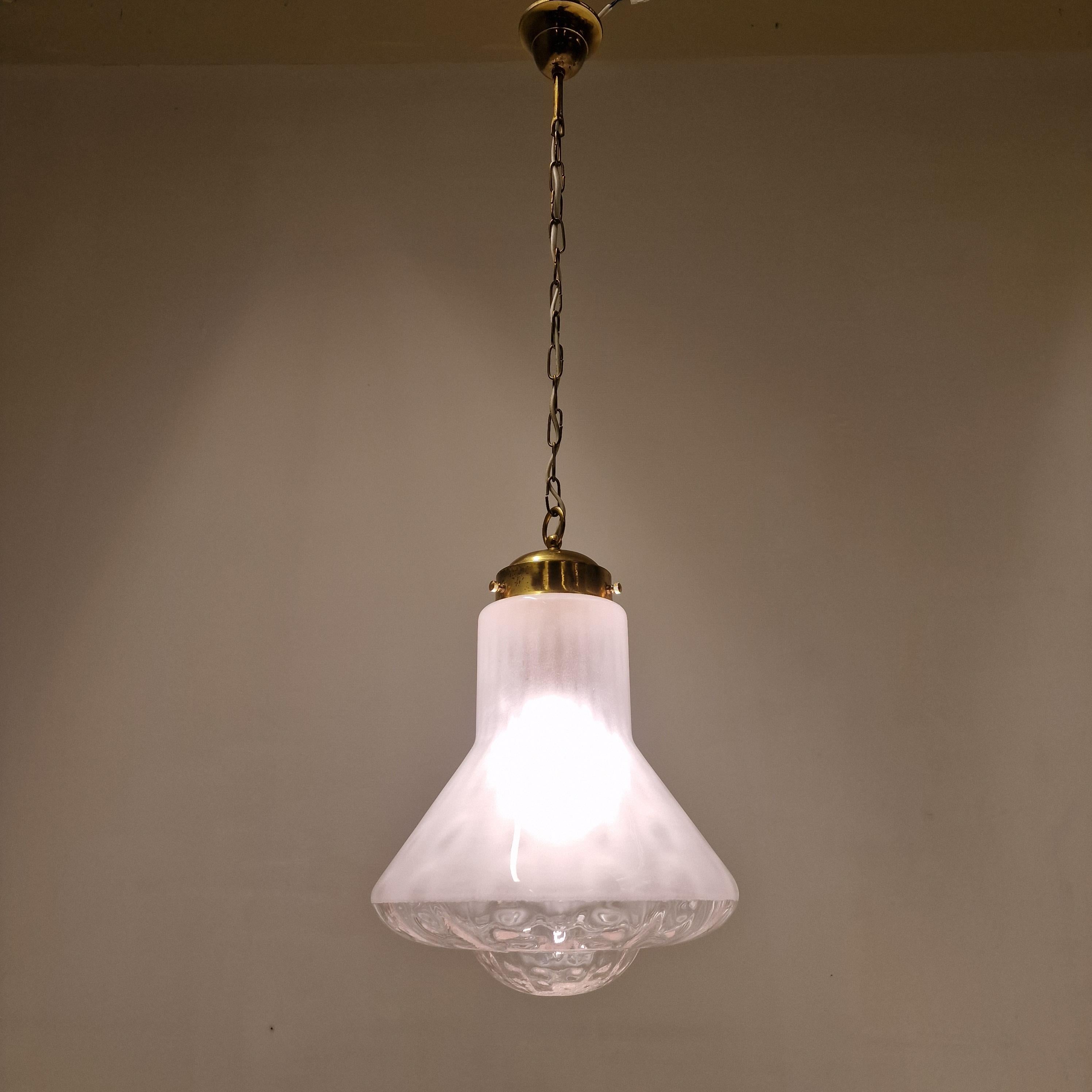 Mid-Century Modern Lampe pendante en verre du milieu du siècle, Italie, 1970 en vente