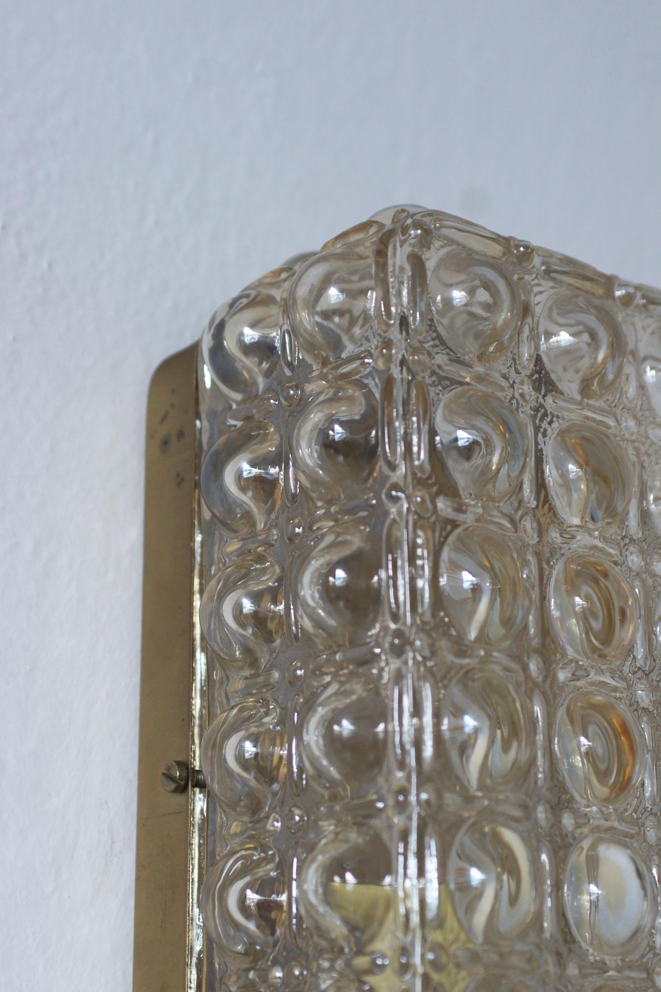 Applique en verre du milieu du siècle, années 1960 Bon état - En vente à KUTNO, PL