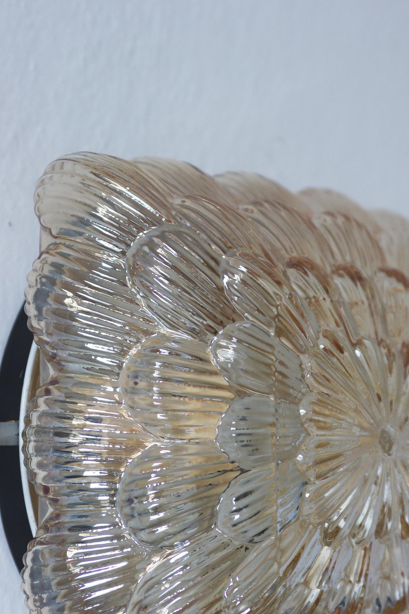 Applique en verre du milieu du siècle de Massive, années 1960 Bon état - En vente à KUTNO, PL