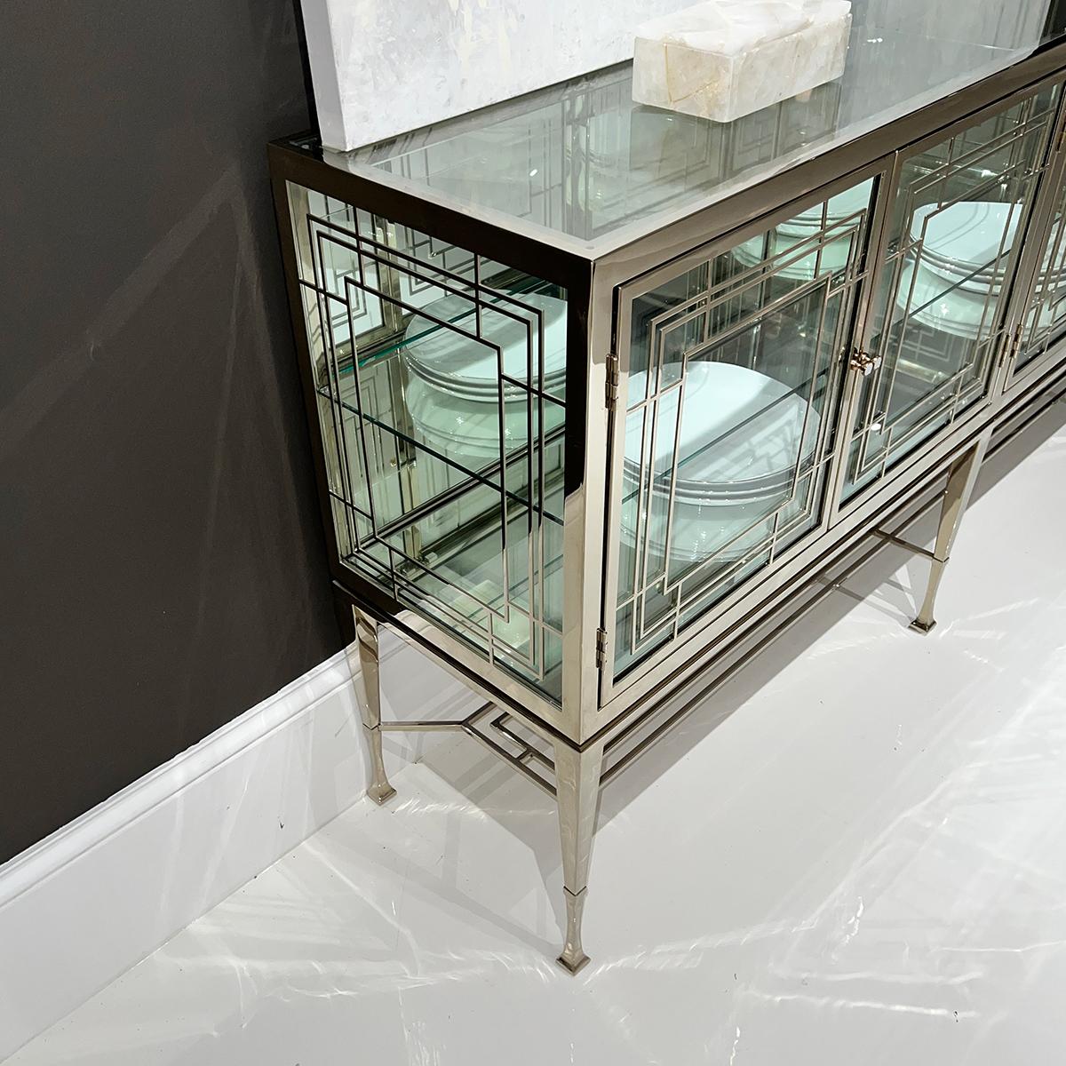 Sideboard aus Glas aus der Mitte des Jahrhunderts (Metall) im Angebot