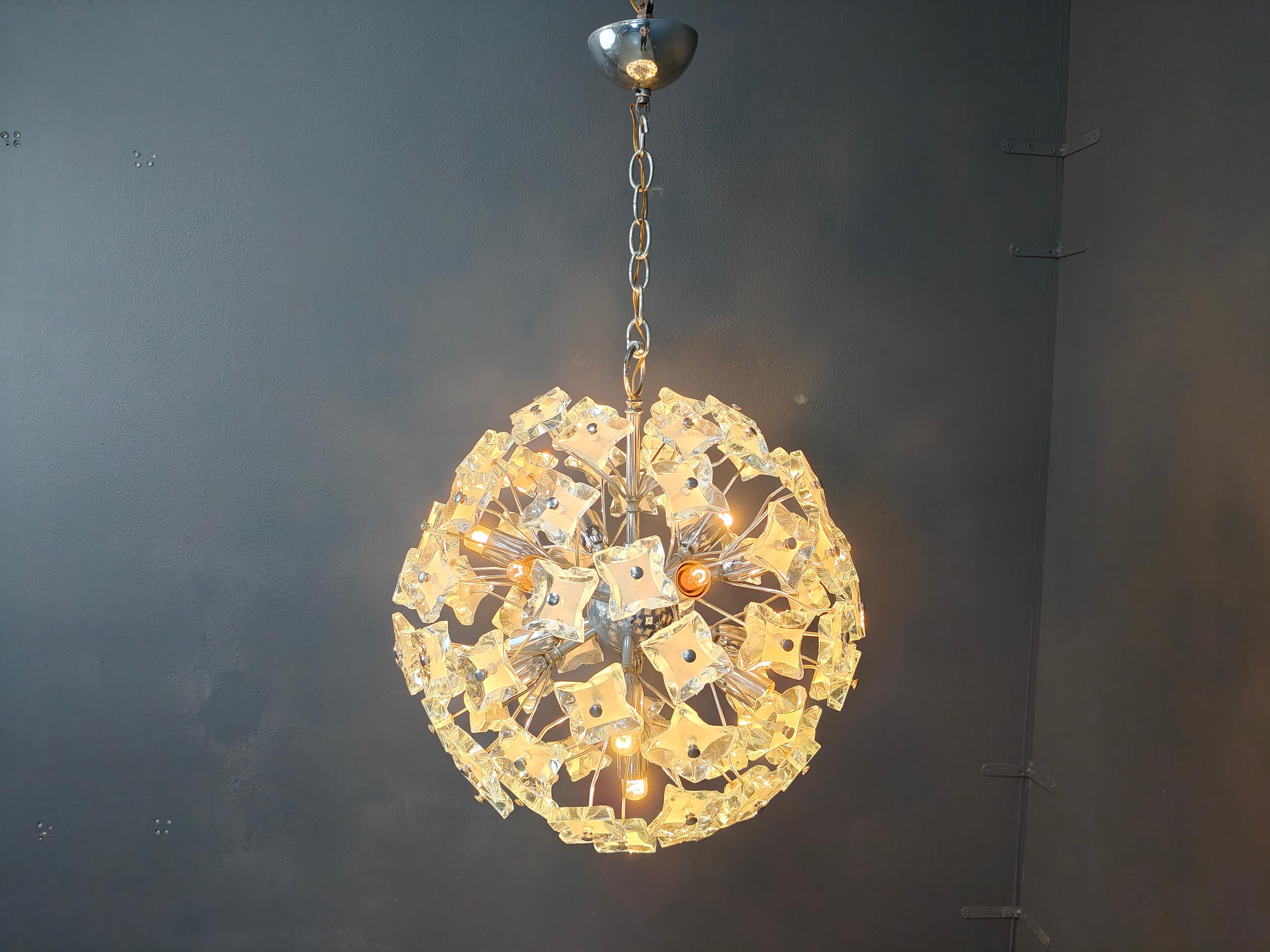 Italiano Lampadario Sputnik in vetro di metà secolo, anni '70 in vendita