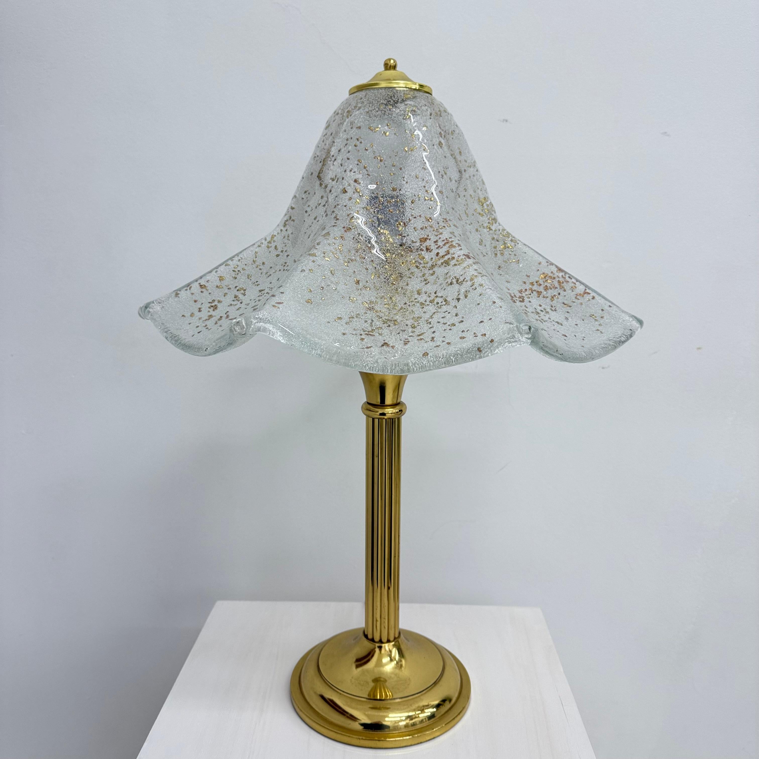 Lámpara de sobremesa de cristal de mediados de siglo , años 70 en venta 7