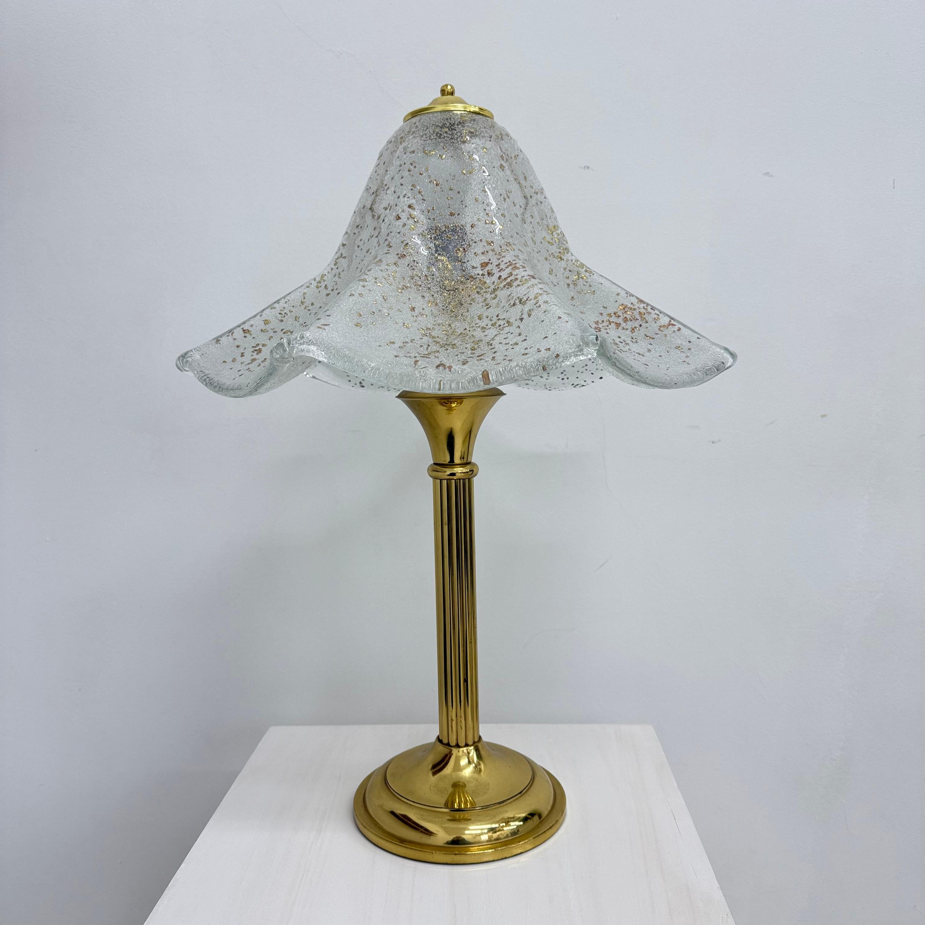 Lámpara de sobremesa de cristal de mediados de siglo , años 70 en venta 10