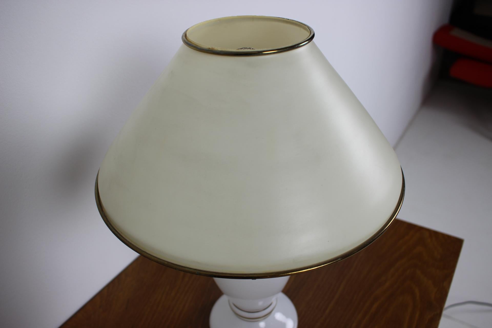 French Midcentury Glass Table Lamp, 1970s For Sale