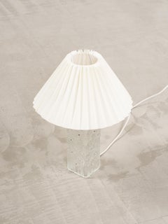 Lampada da tavolo in vetro di metà secolo di Aneta, Svezia