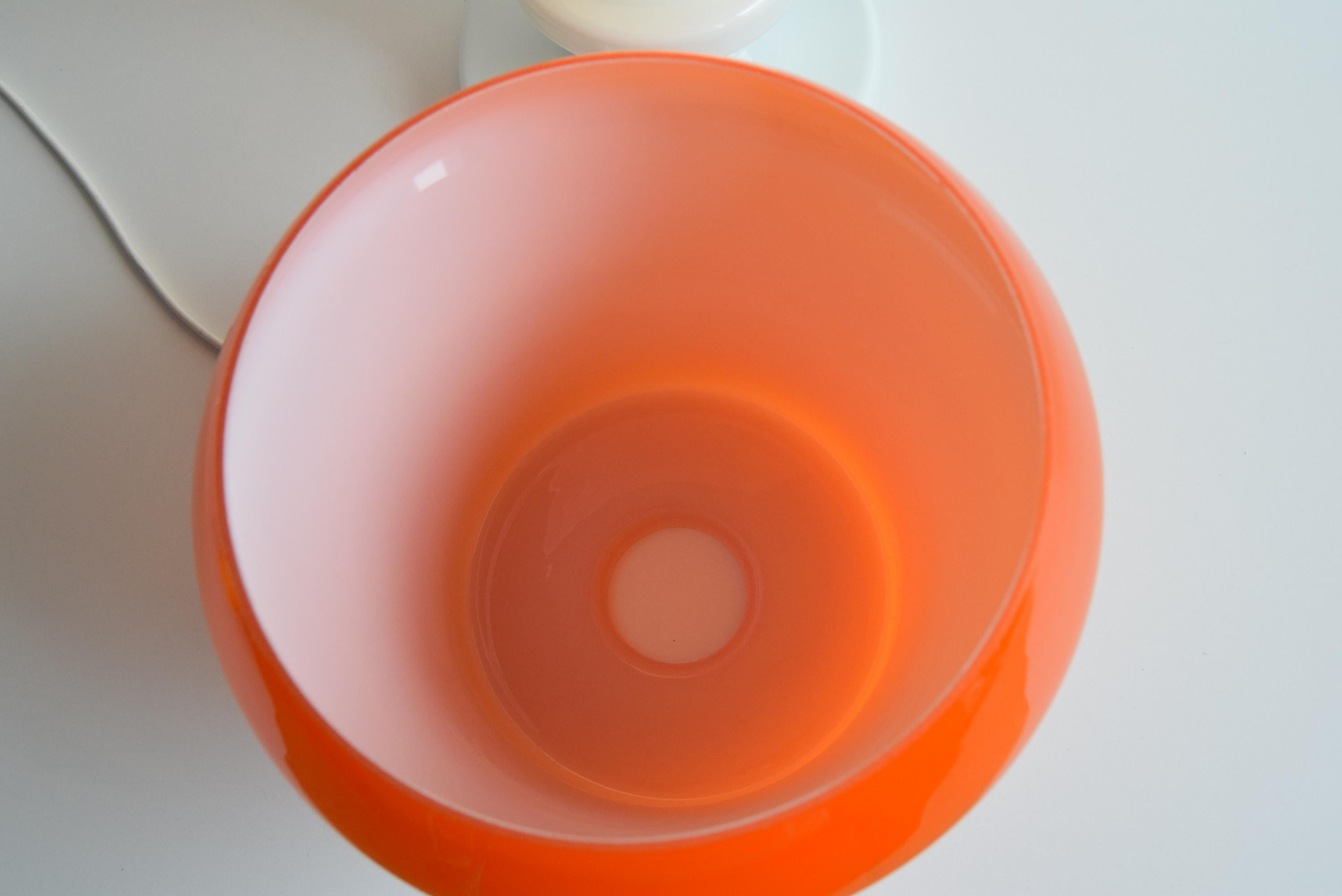 Lampe de table en verre du milieu du siècle par Stepan Tabera en vente 6