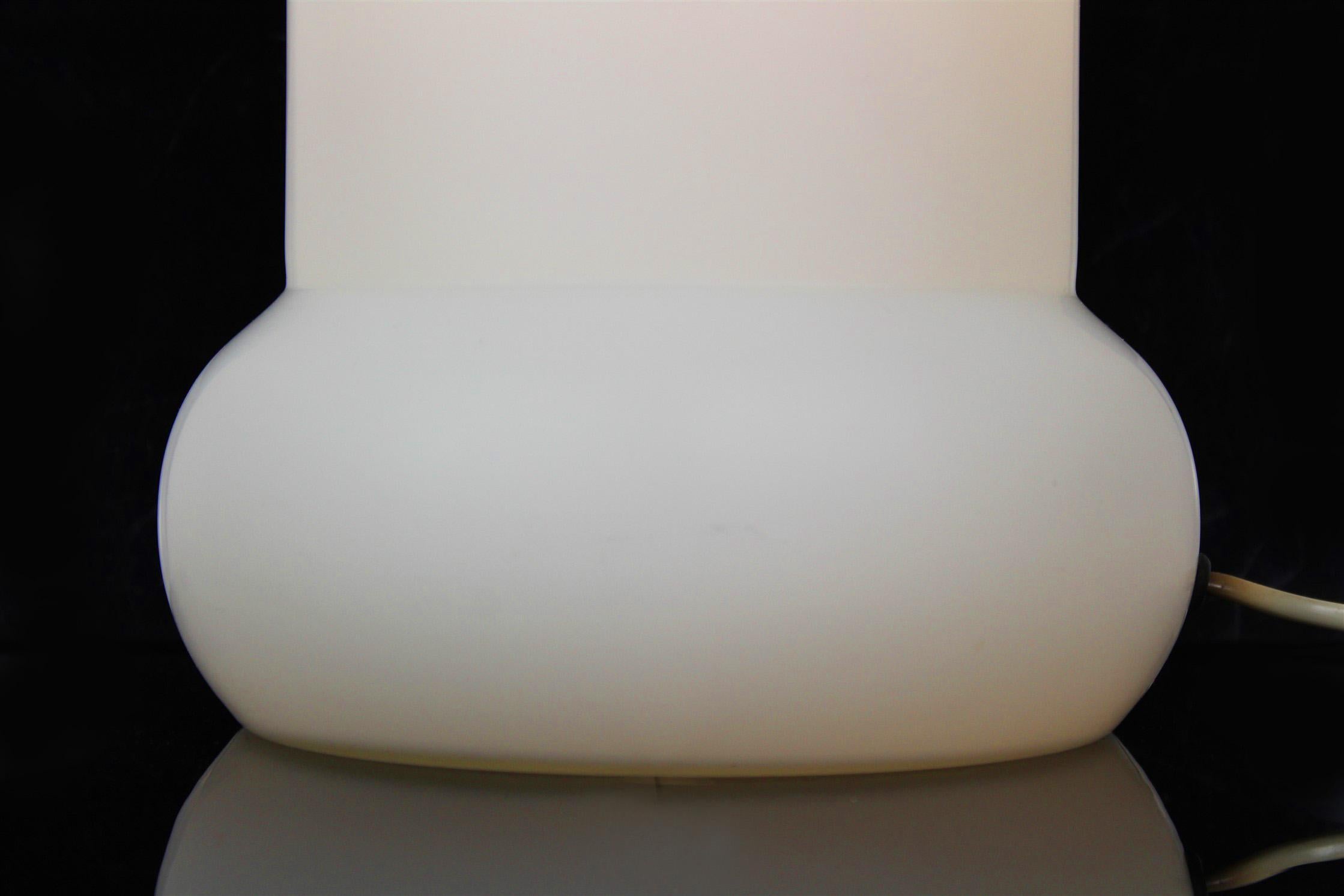 Mid-Century-Tischlampe aus Glas von Osvtlovac Sklo Valask Mezi, 1970er Jahre im Angebot 7