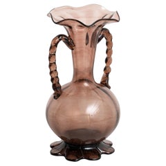 Mid Century Glasvase - mundgeblasenes Glas in Aubergine Lila
