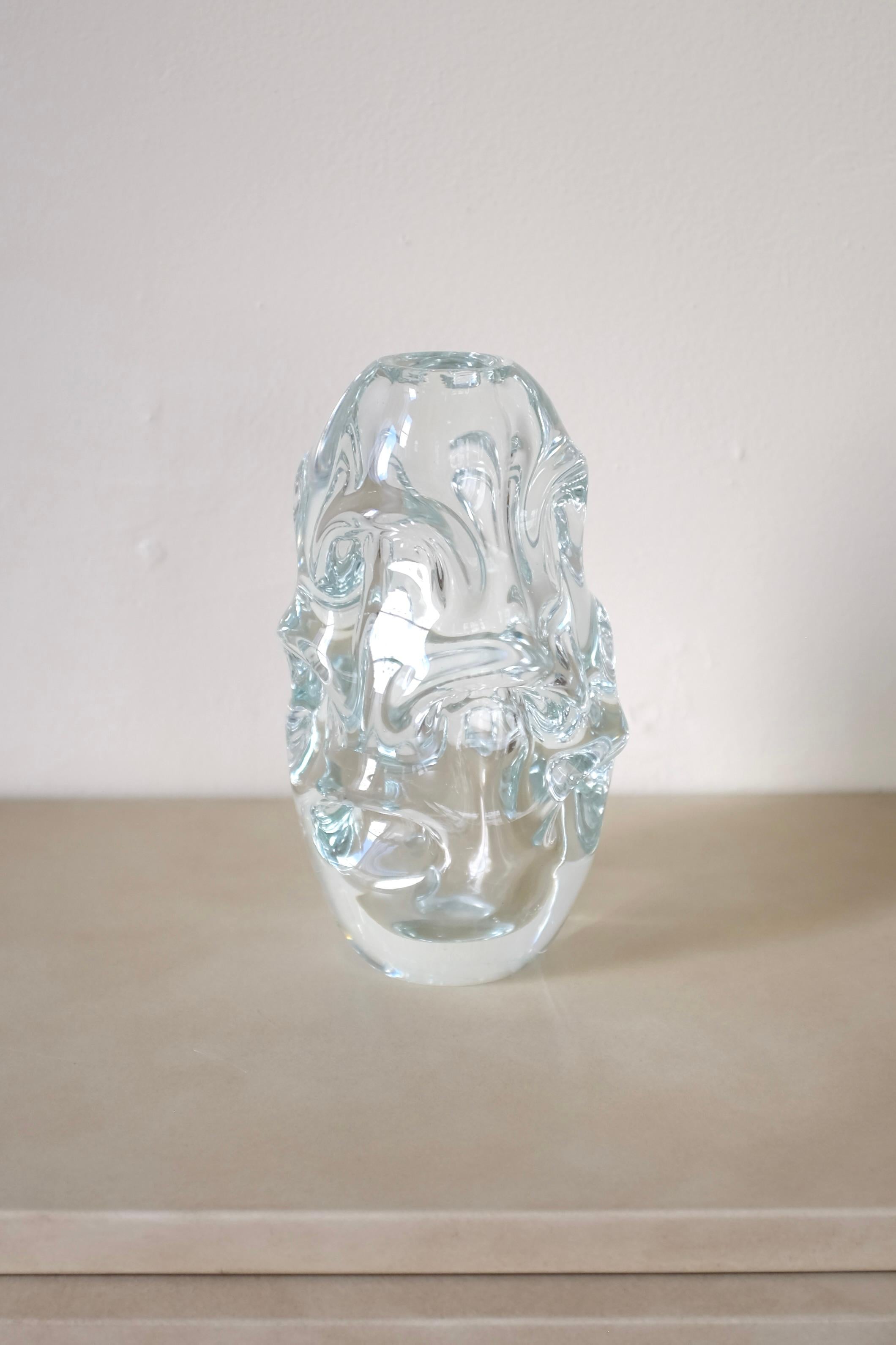 Scandinave moderne Vase en verre du milieu du siècle par Börne Augustsson en vente