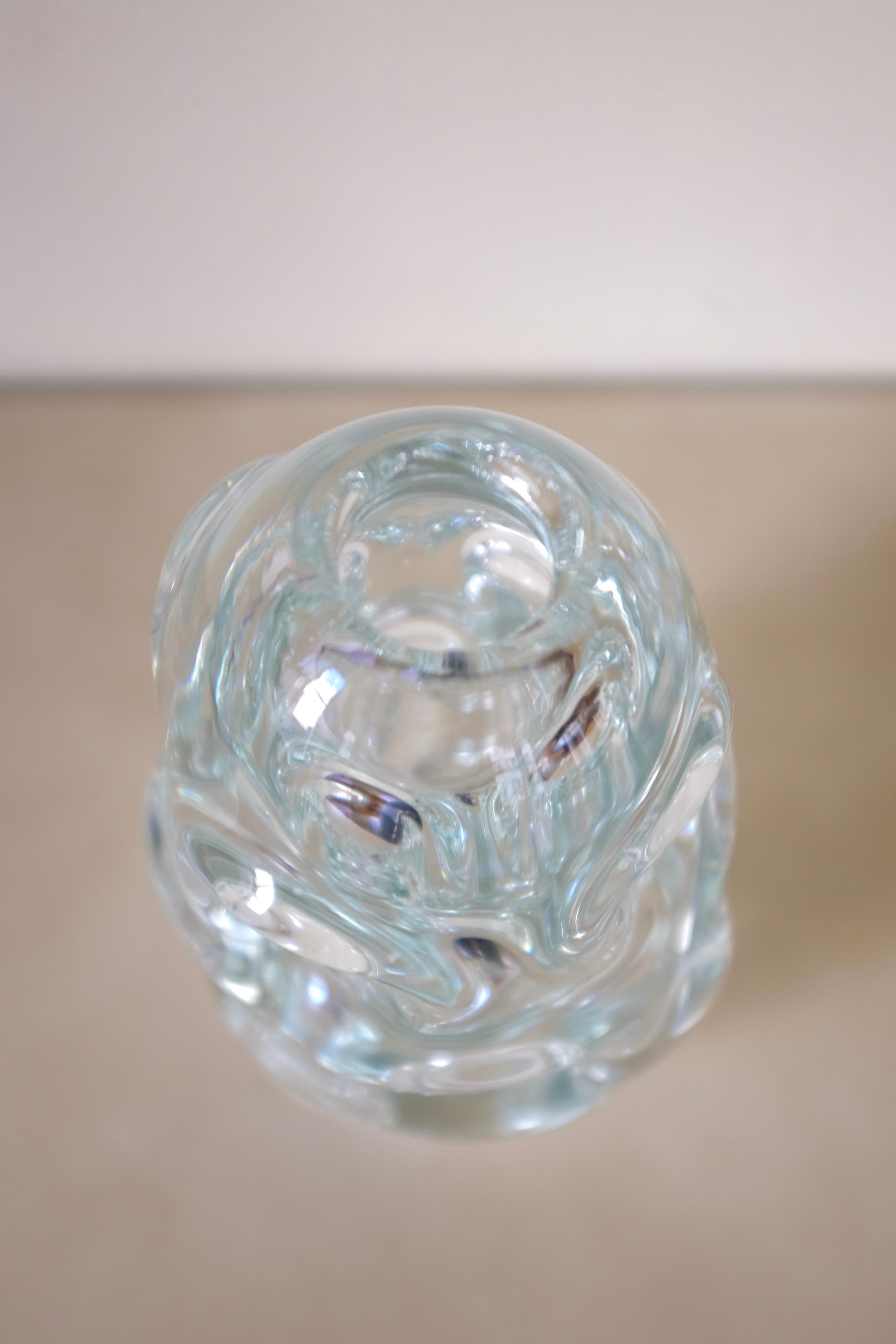 Suédois Vase en verre du milieu du siècle par Börne Augustsson en vente