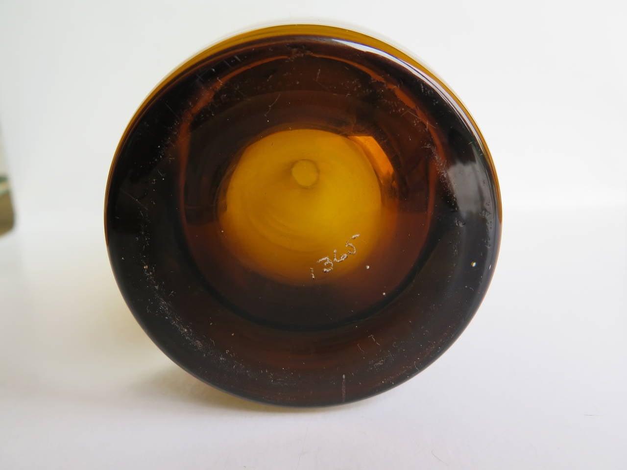 Midcentury Glass Vase by Tamara Aladin for Riihimaen Riihimaen Lasi Oy, Ca 1960 In Good Condition For Sale In Lincoln, Lincolnshire