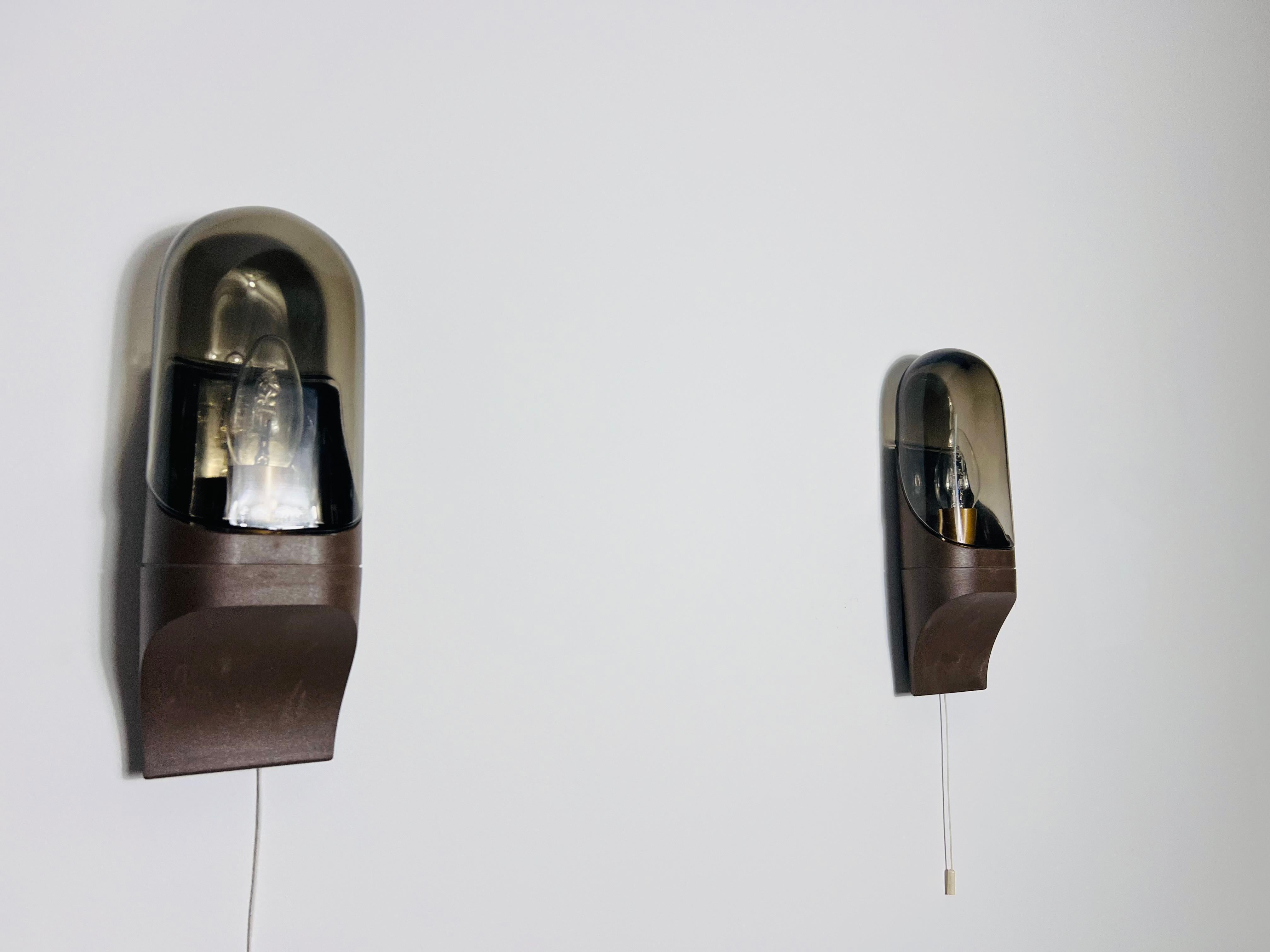 Mid-Century Glass Wall Lamp by Hillebrand, 1970s, Germany In Good Condition For Sale In Hagenbach, DE