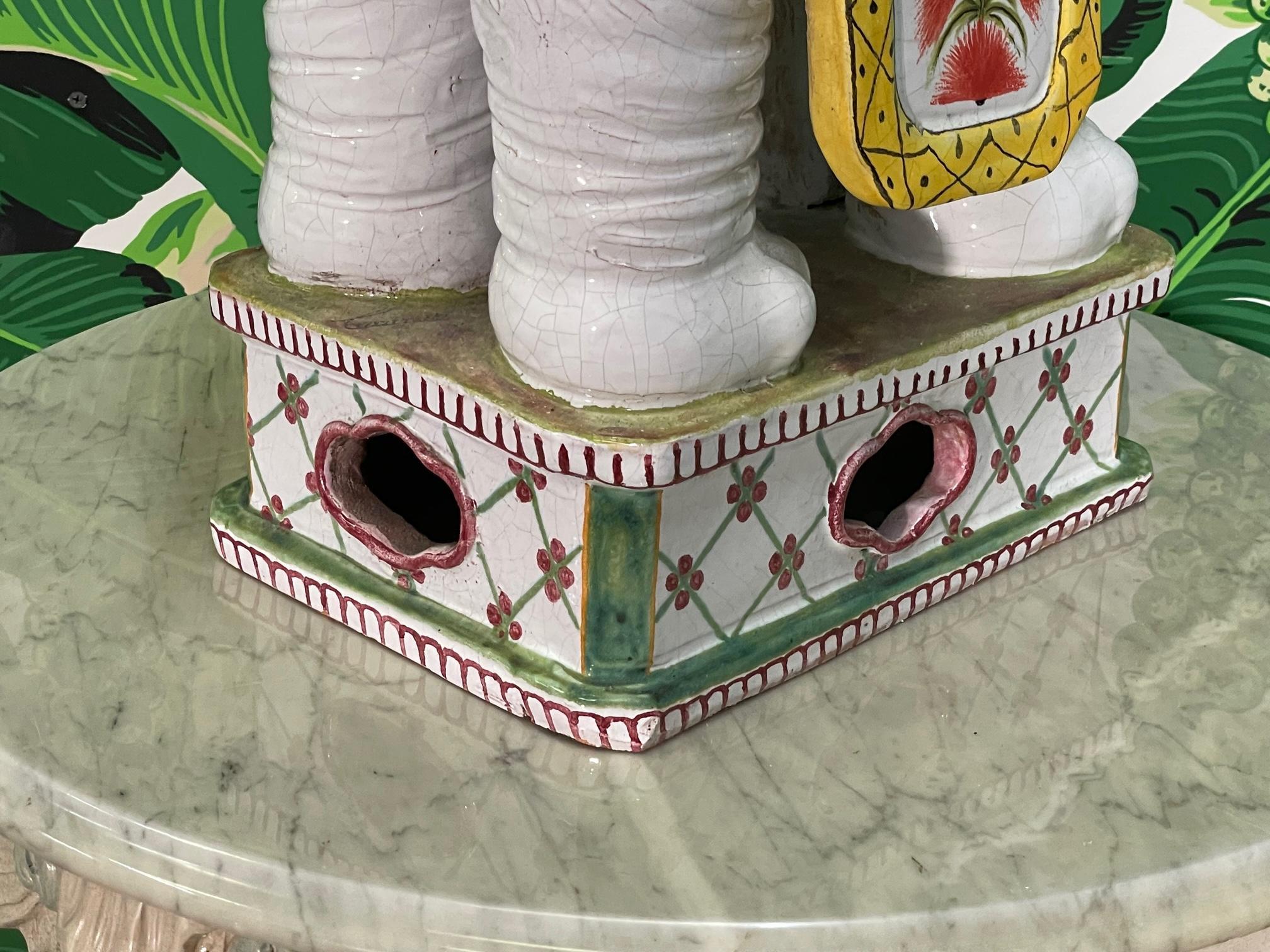 Tabouret de jardin éléphant en céramique émaillée du milieu du siècle en vente 1