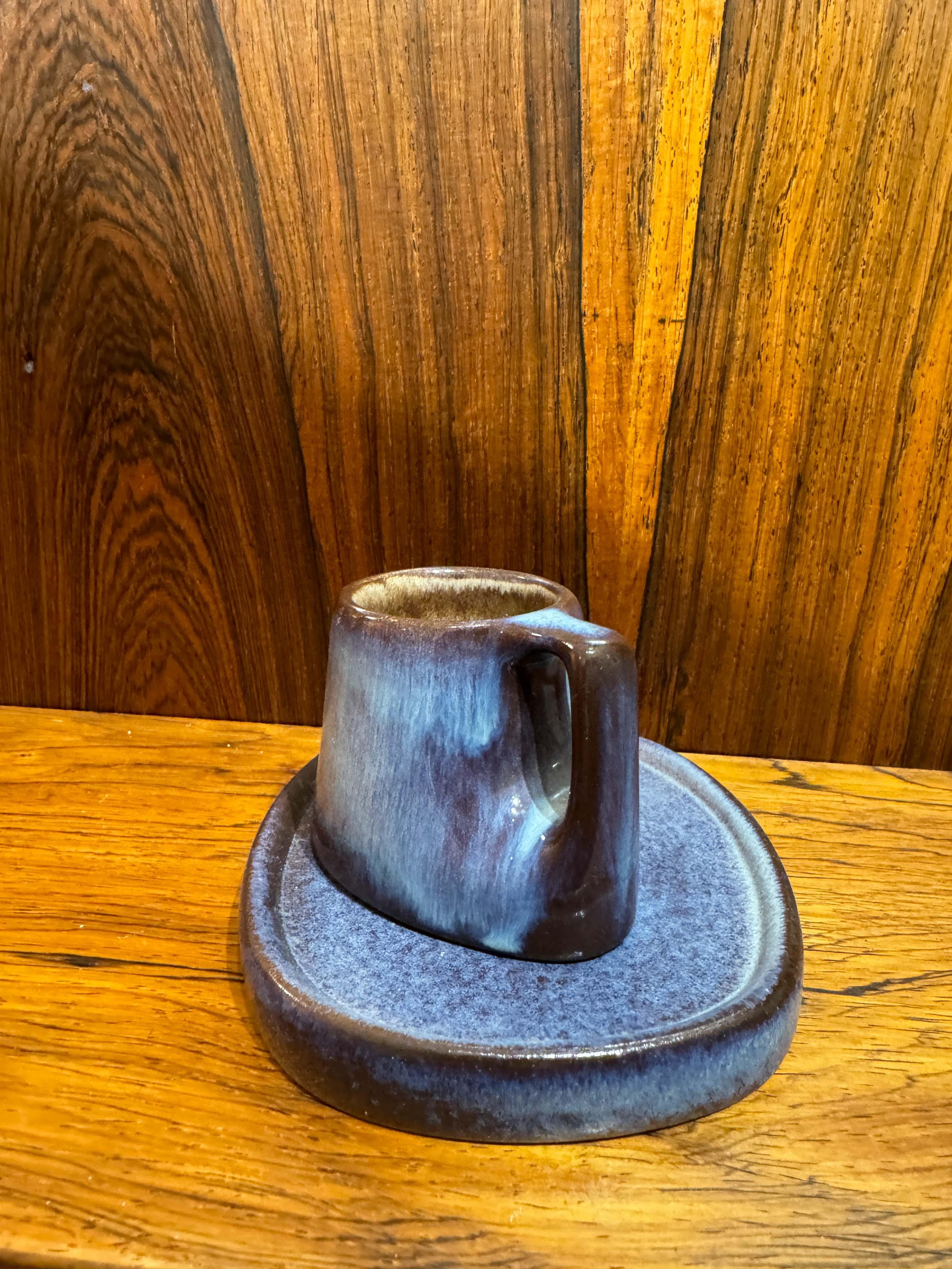 Glasiertes Keramik-Teeservice aus der Mitte des Jahrhunderts, signiert Stocker (Moderne der Mitte des Jahrhunderts) im Angebot