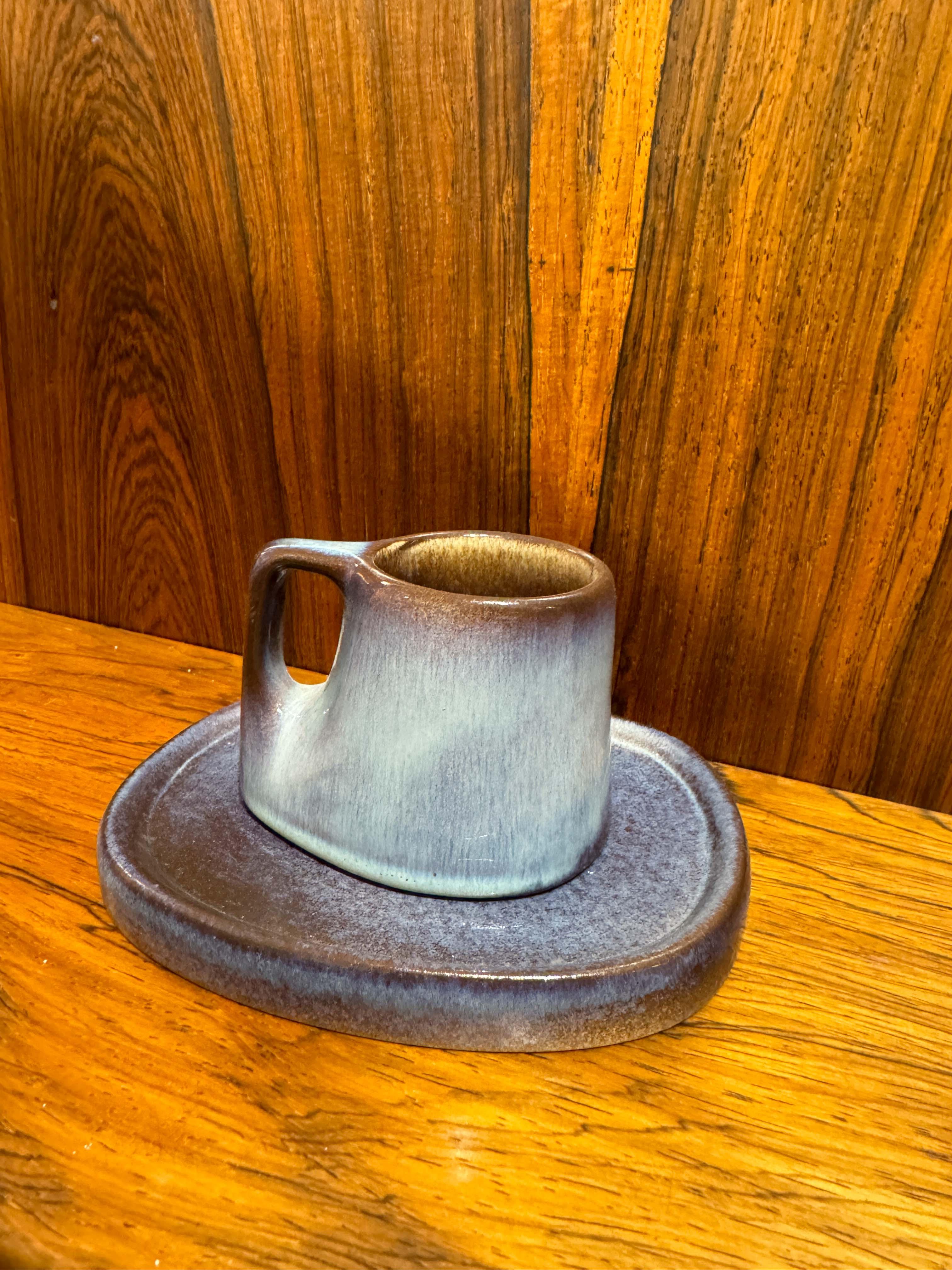 Glasiertes Keramik-Teeservice aus der Mitte des Jahrhunderts, signiert Stocker im Angebot 2