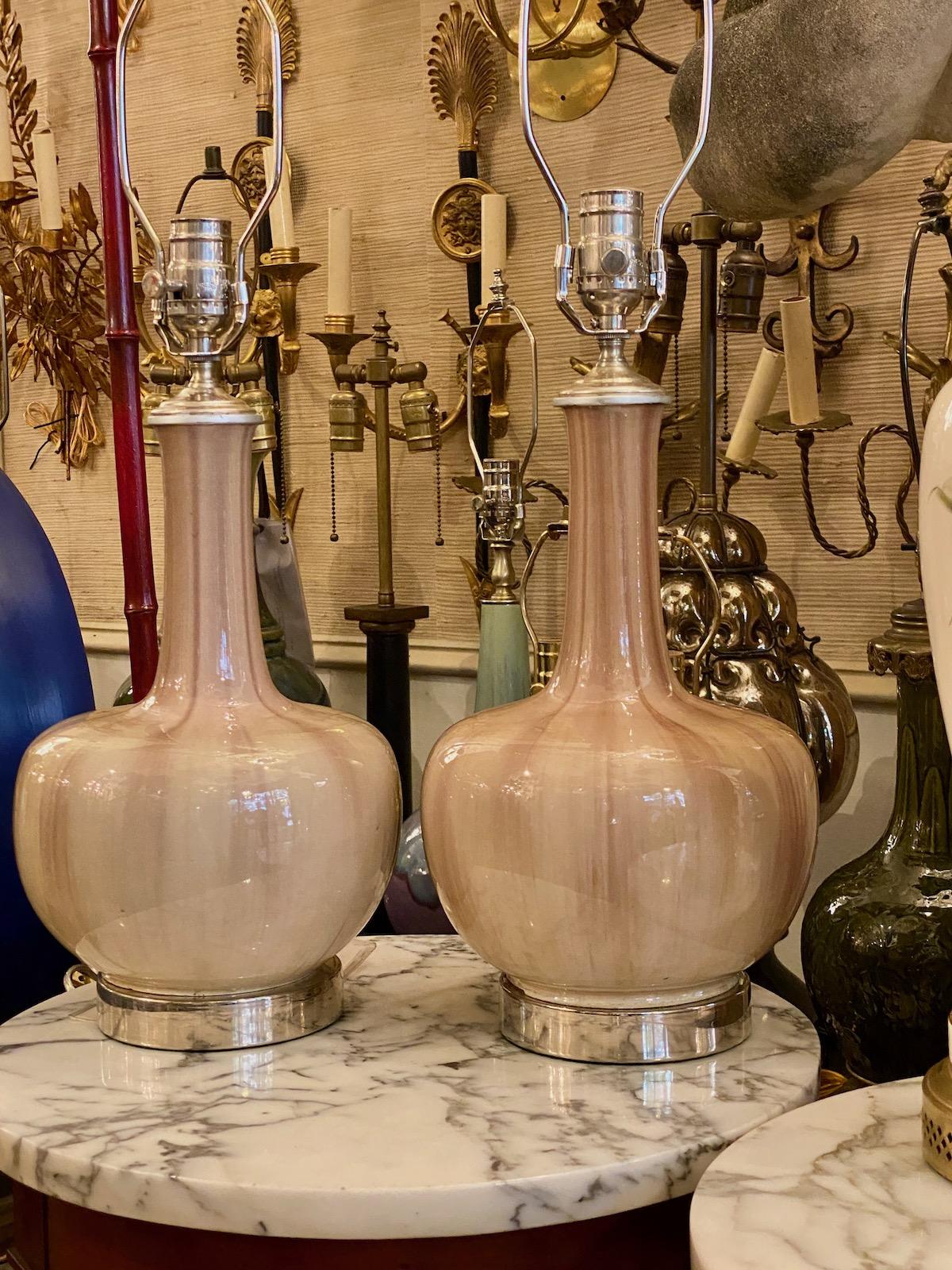 Milieu du XXe siècle Lampes de table en porcelaine émaillée du milieu du siècle dernier en vente