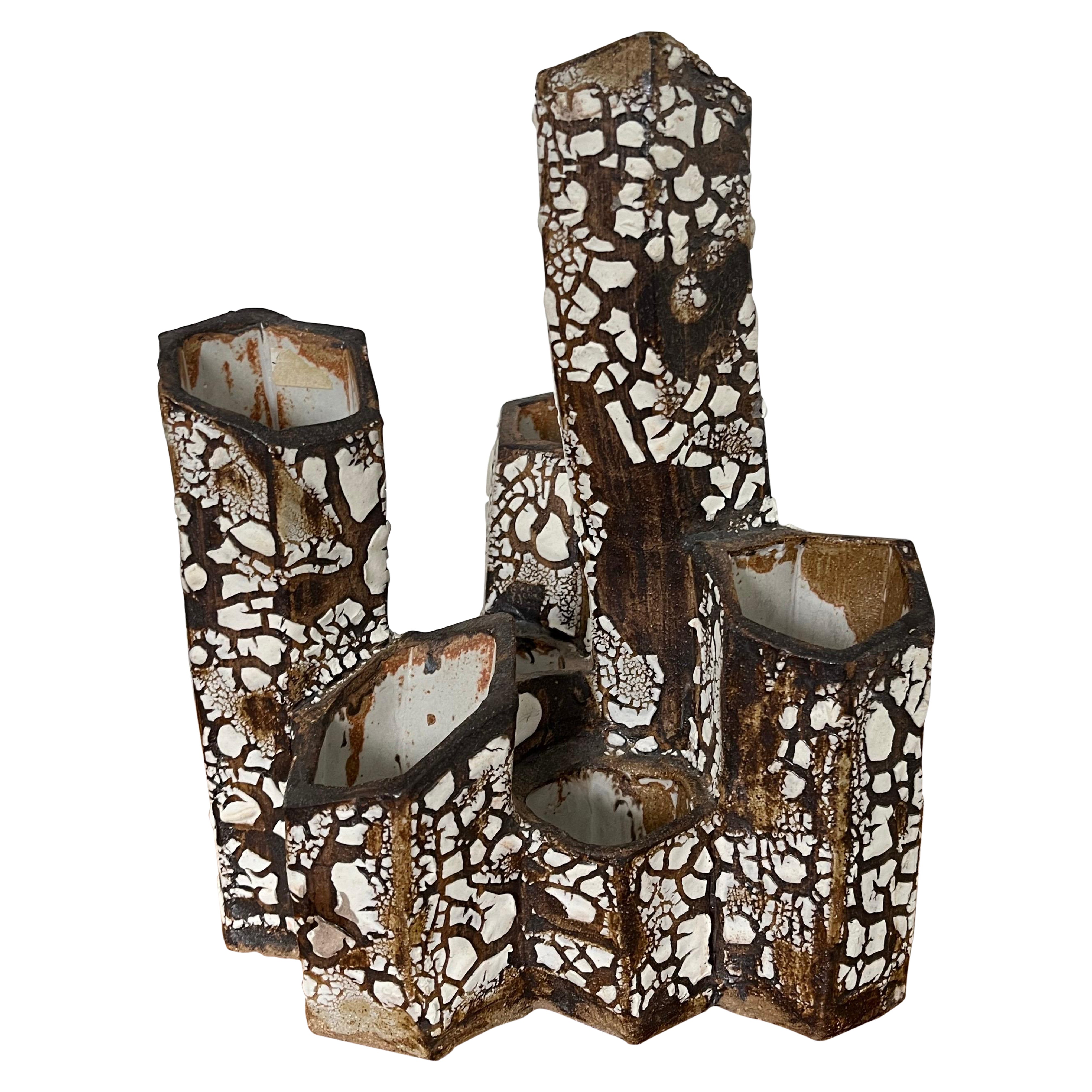 Vaso scultura in ceramica smaltata della metà del secolo scorso