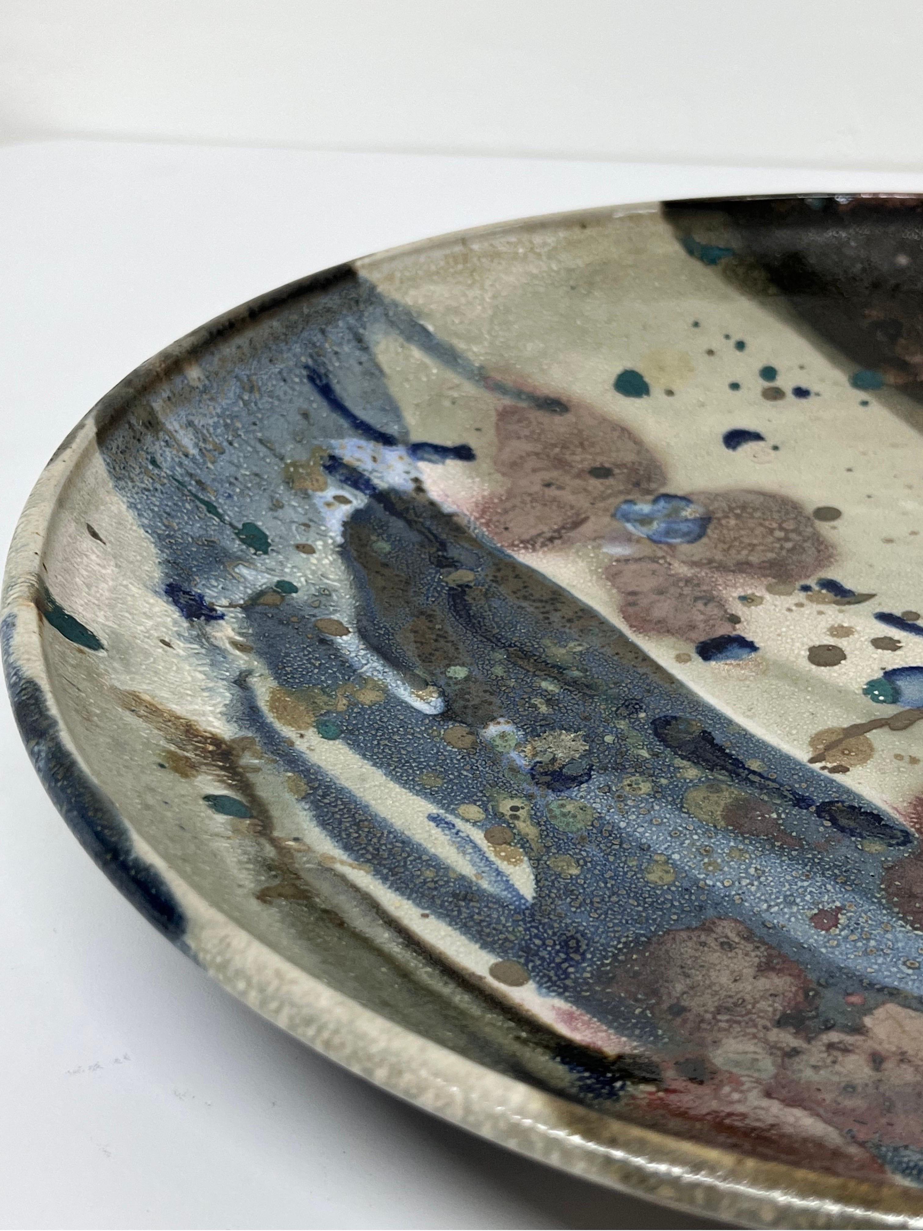Mid-Century Glazed Studio Pottery Ceramic Charger or Plate, Signed In Good Condition For Sale In Miami, FL