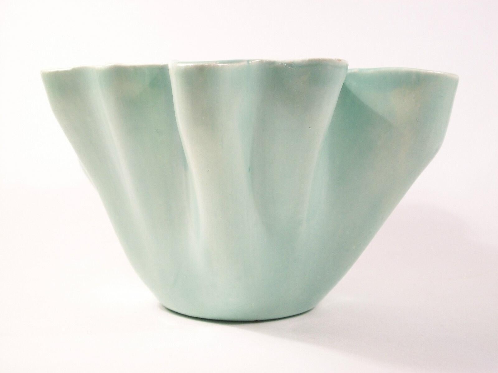 Canadian Mid Century Glazed Studio Pottery 'Handkerchief' Bowl - Unsigned - Circa 1970's For Sale