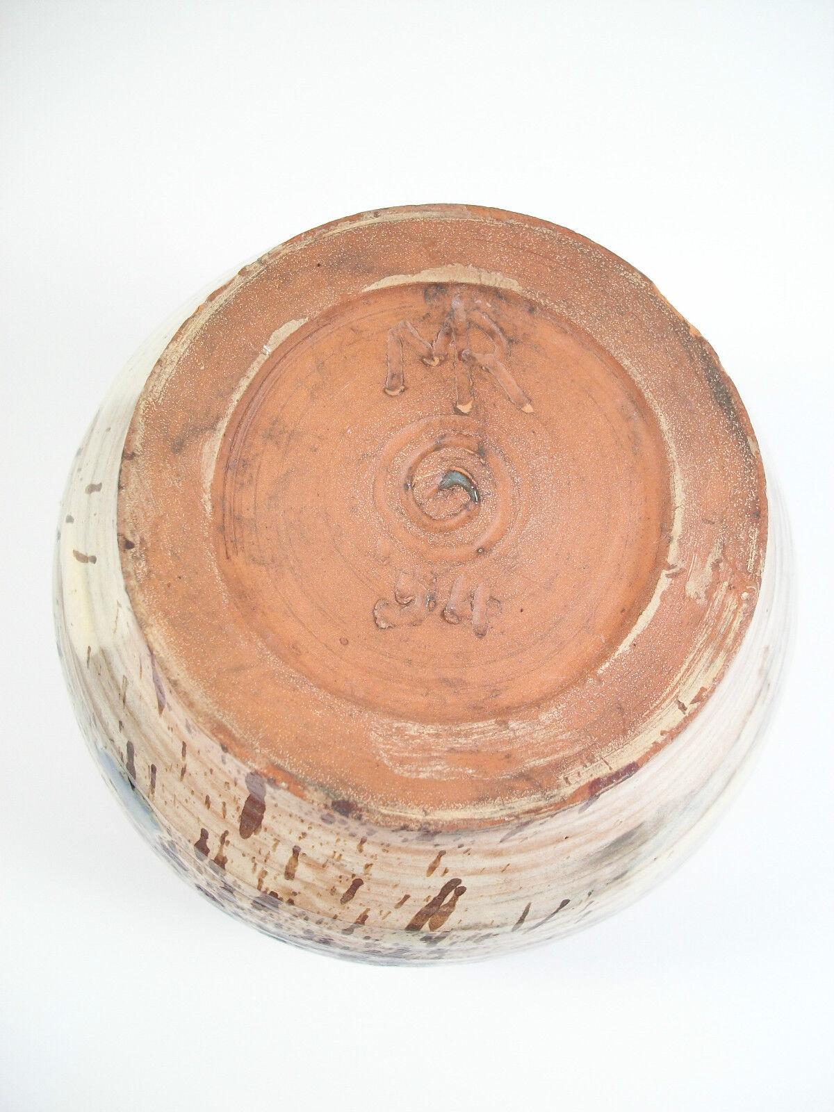 Mid Century Glazed Terracotta Studio Pottery Bowl - Canada - Signed - Circa 1954 For Sale 1
