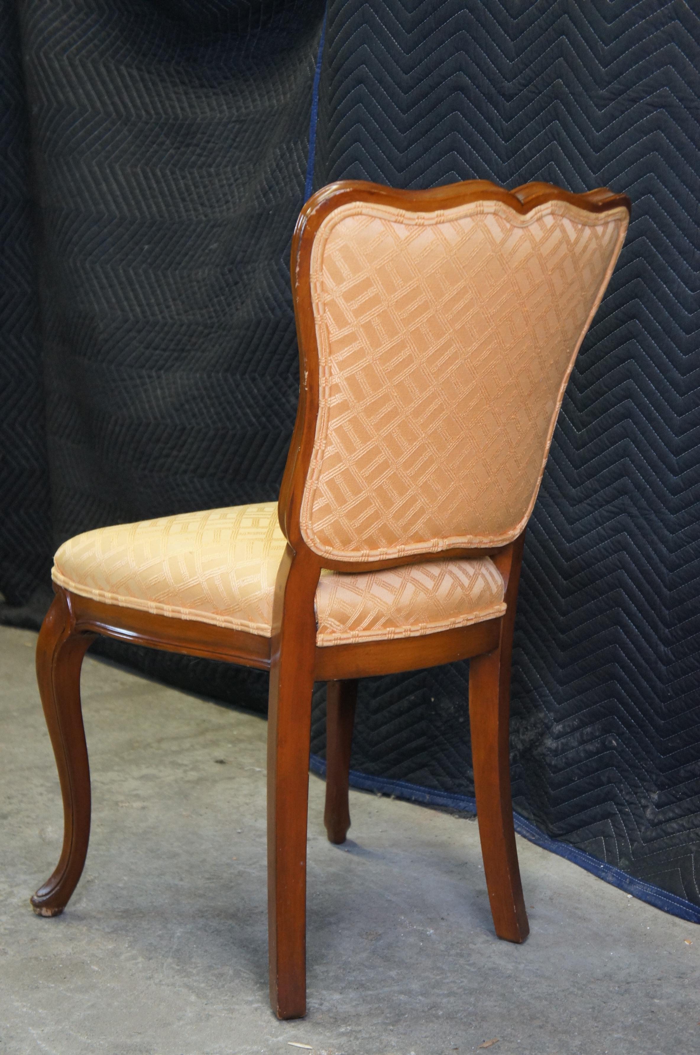 Mid-Century Globe French Provincial Colony Court Occasional Side or Vanity Chair In Good Condition For Sale In Dayton, OH