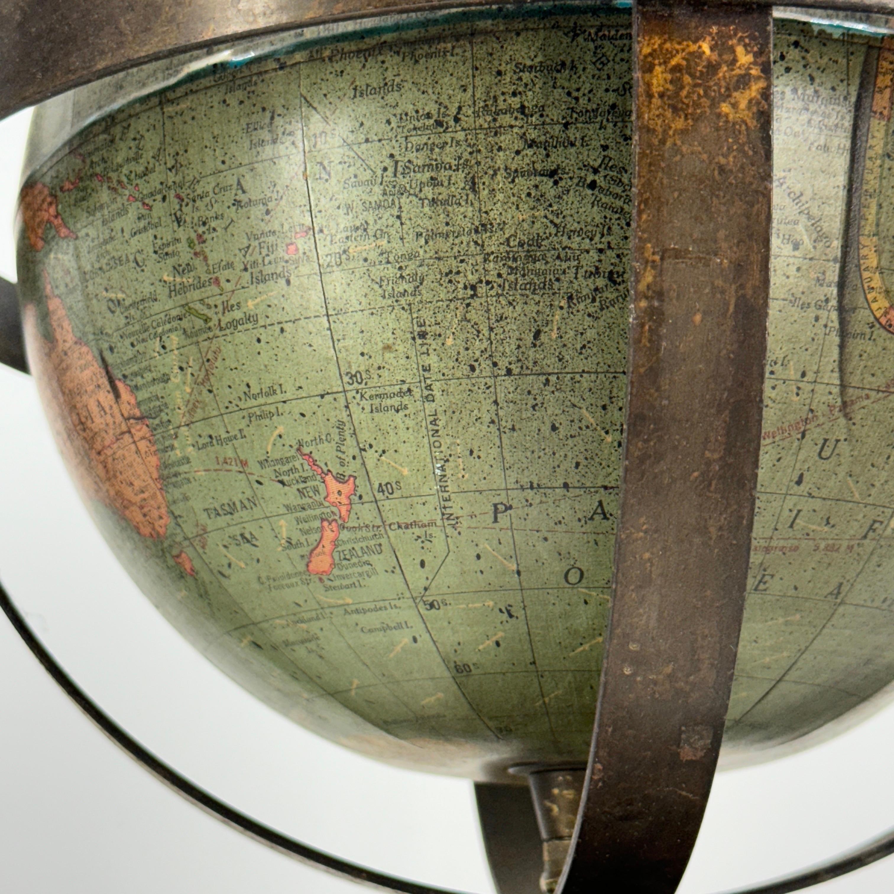 Mid Century Globe Old World Table Lamp For Sale 7