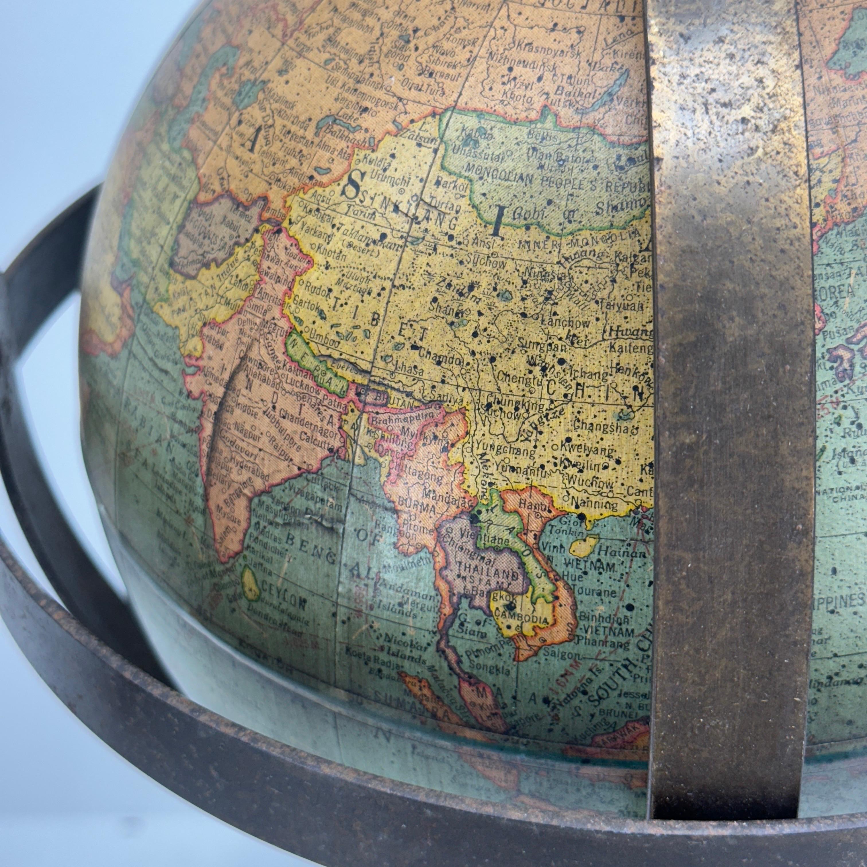 Mid Century Globe Old World Table Lamp For Sale 1